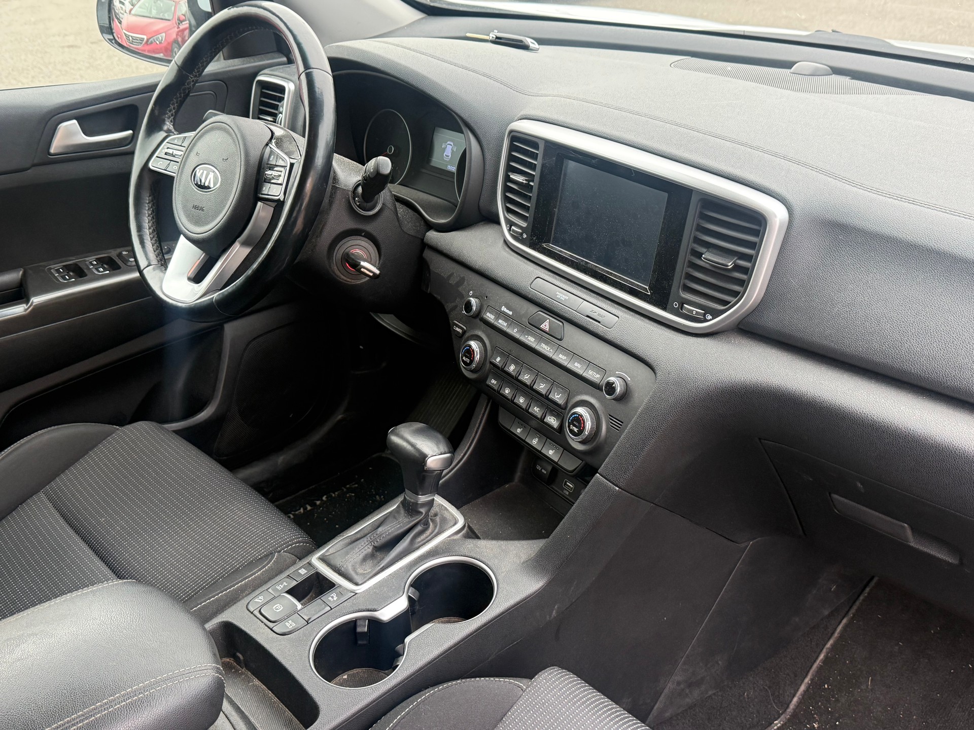 KIA Sportage 1.6CRDi Trend 4WD Automat-image-4