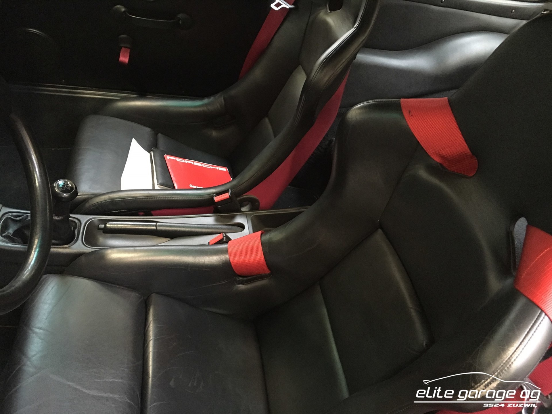 PORSCHE 911 Carrera 2 RS-image-9