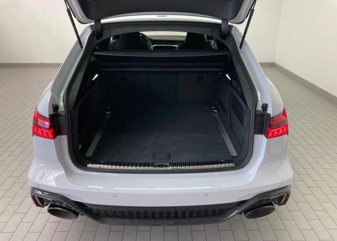 AUDI RS6 Avant 4.0 TFSI KERAMIK-CARBON-PANO-image-8