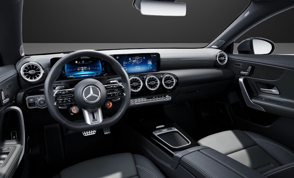 MERCEDES-BENZ CLA Shooting Brake 35 AMG 4Matic 8G-DCT-image-5