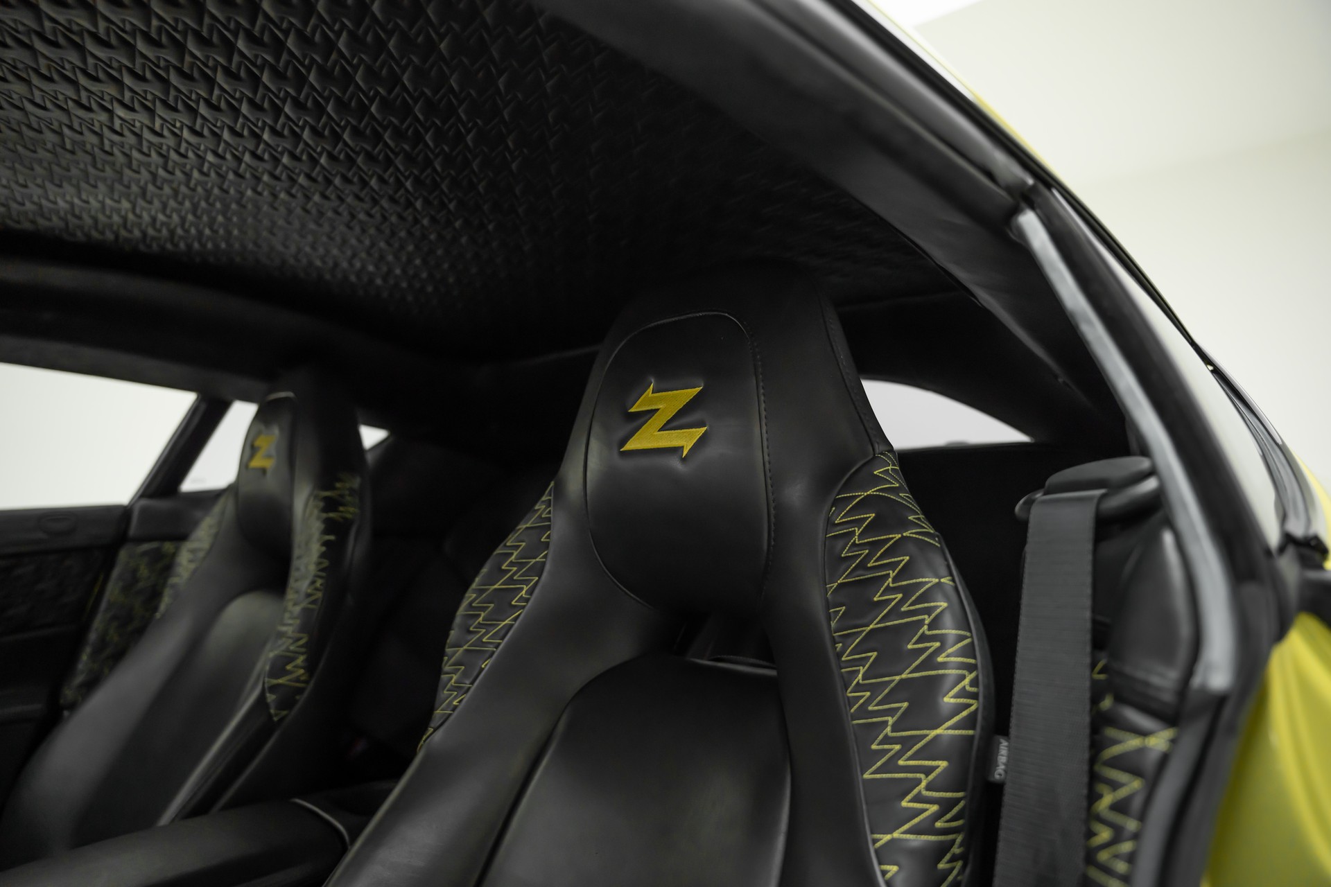 ASTON MARTIN Vanquish Zagato-image-17