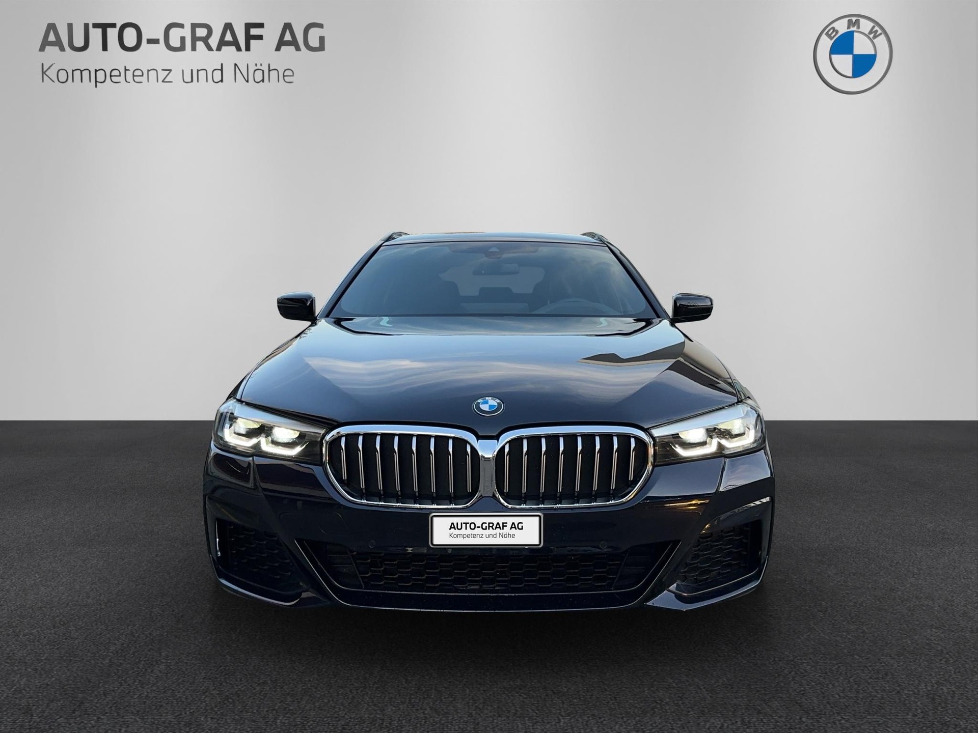 BMW 520d xDrive 48V Touring Pure M Sport-image-7