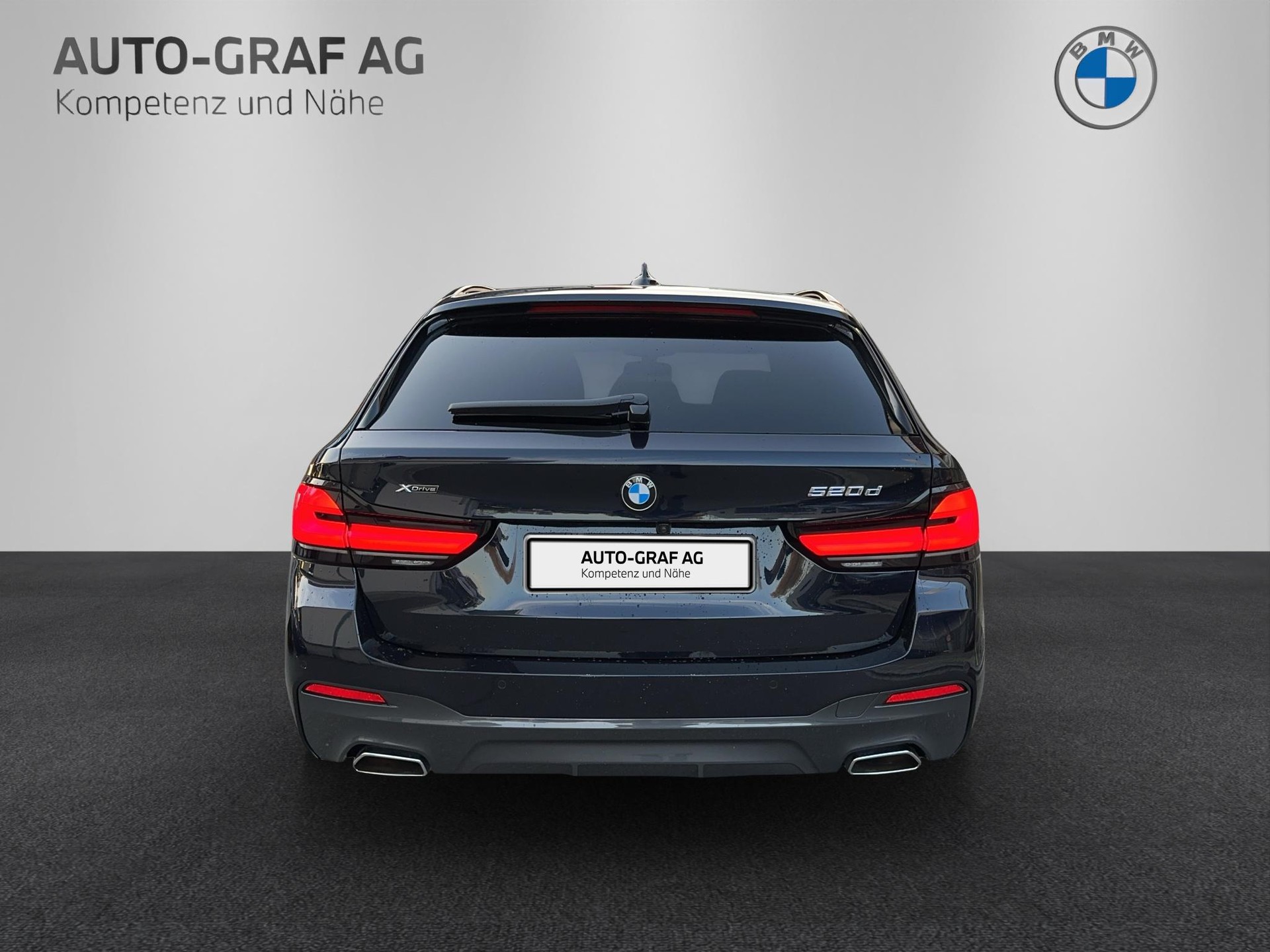BMW 520d xDrive 48V Touring Pure M Sport-image-3