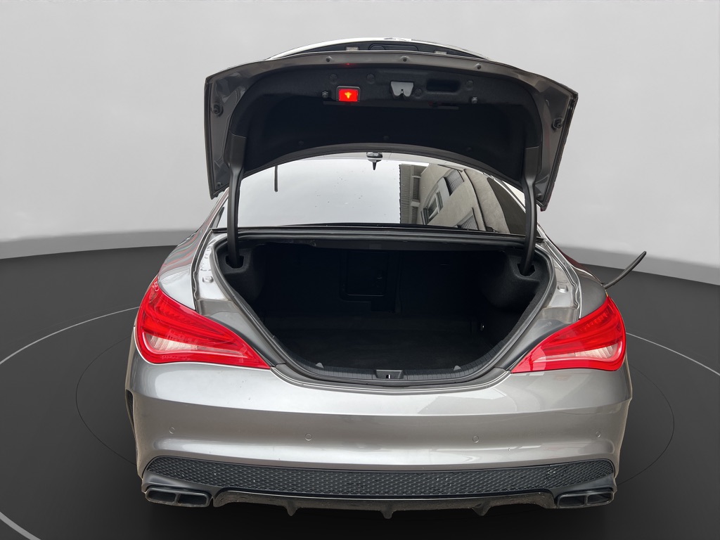 MERCEDES-BENZ CLA 45 AMG 4Matic Speedshift-image-8
