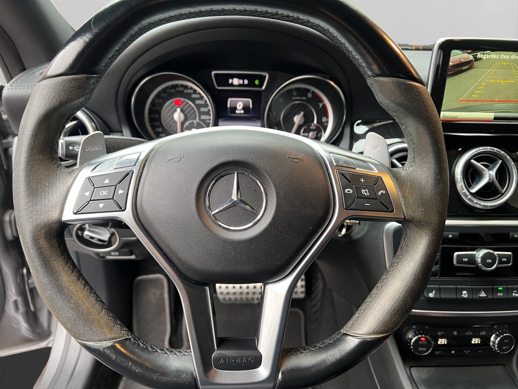 MERCEDES-BENZ CLA 45 AMG 4Matic Speedshift-image-14