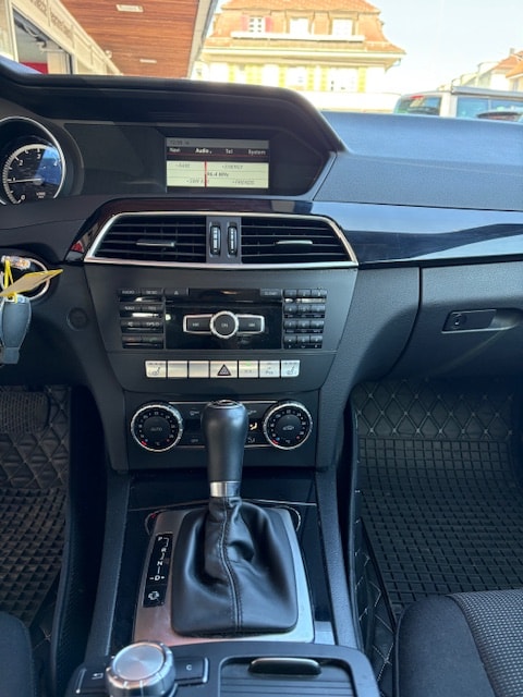 MERCEDES-BENZ C 220 CDI 4Matic 7G-Tronic-image-10