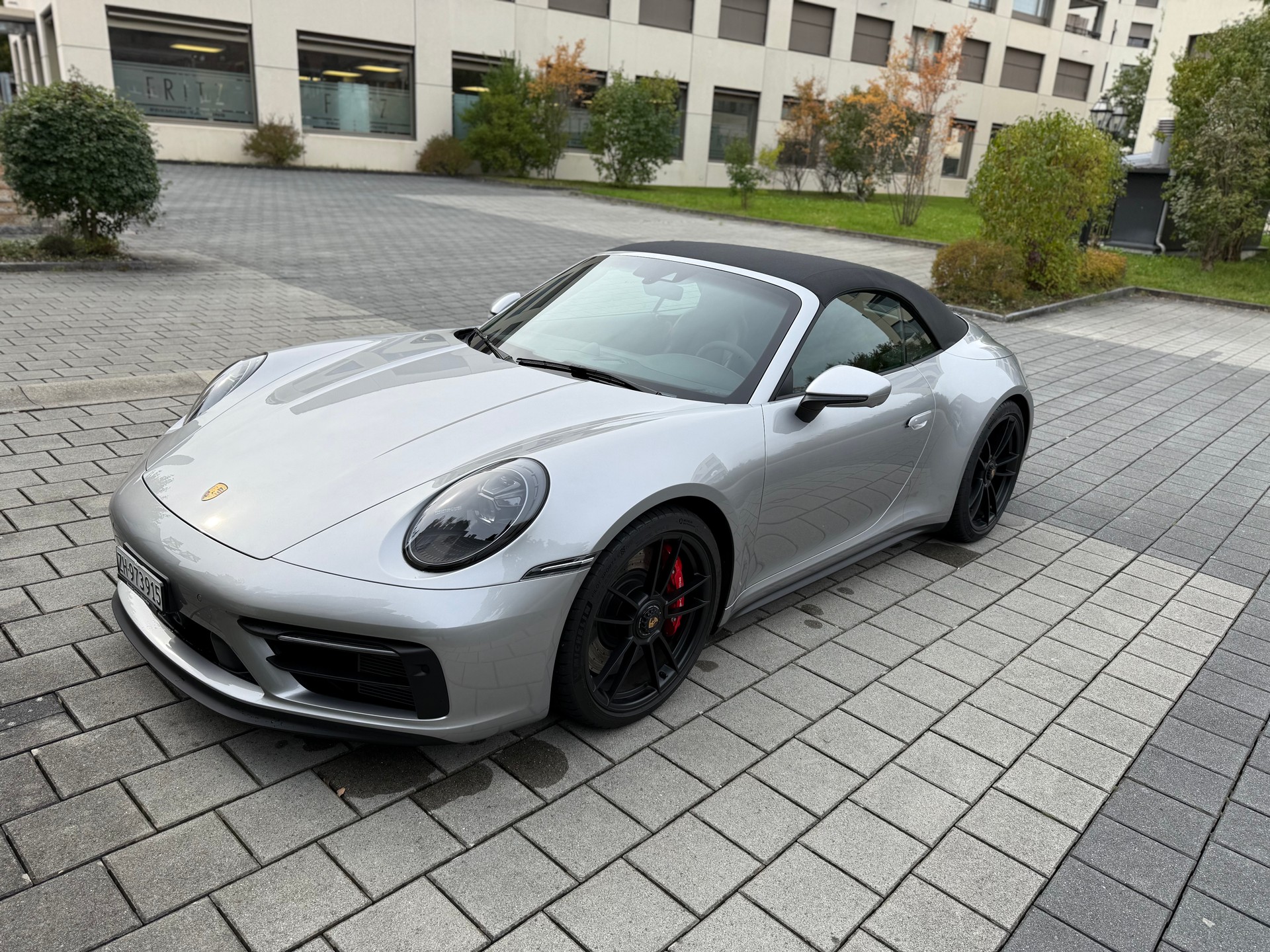 PORSCHE 911 Carrera 4 GTS Cabriolet PDK-image-5