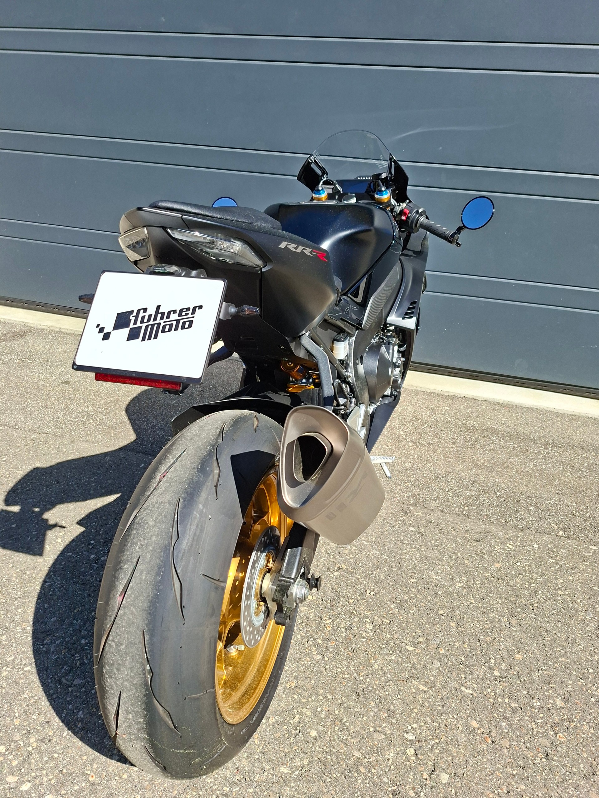 HONDA CBR 1000 RR-R SP "Limited Edition"-showroom-element-1