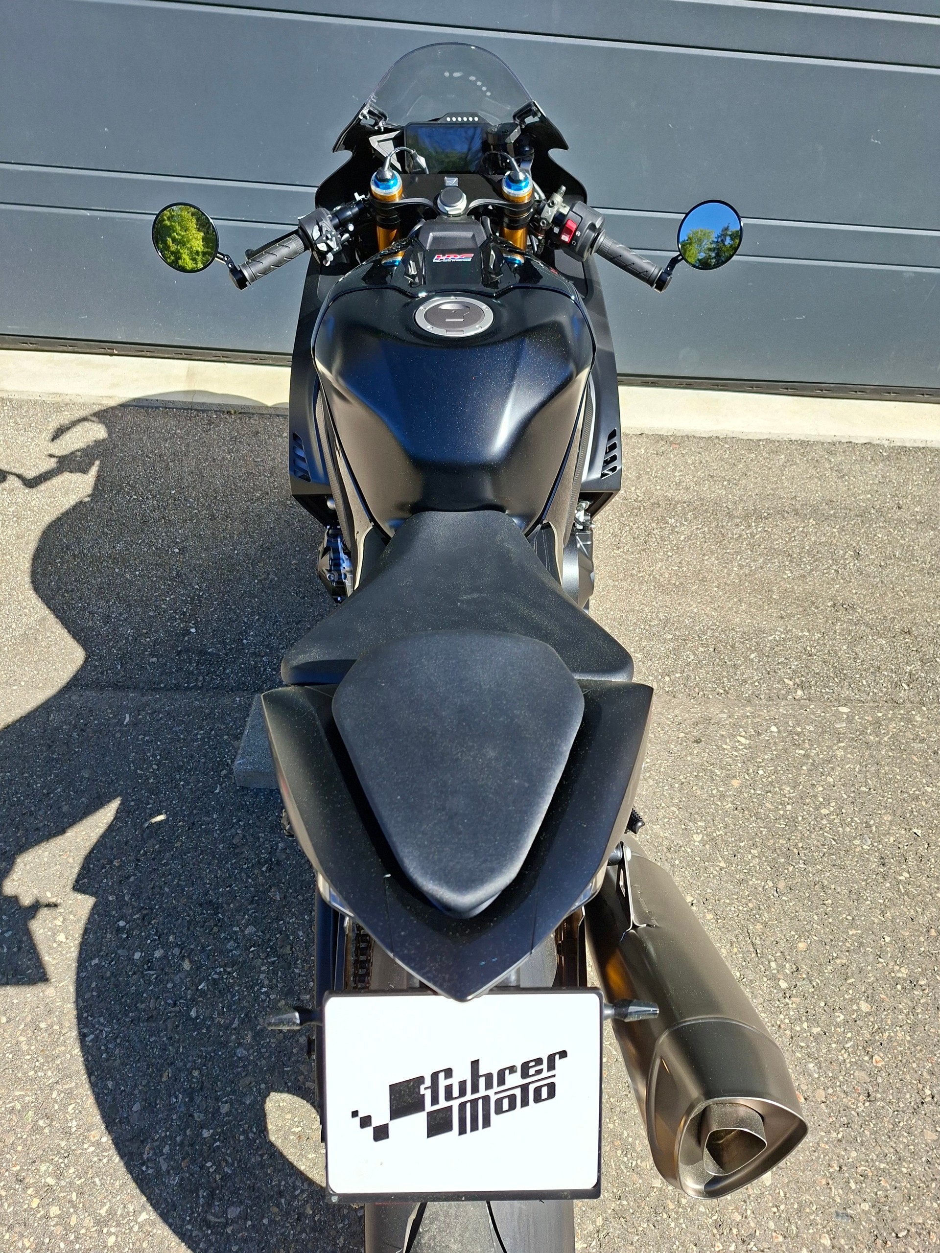 HONDA CBR 1000 RR-R SP "Limited Edition"-showroom-element-2
