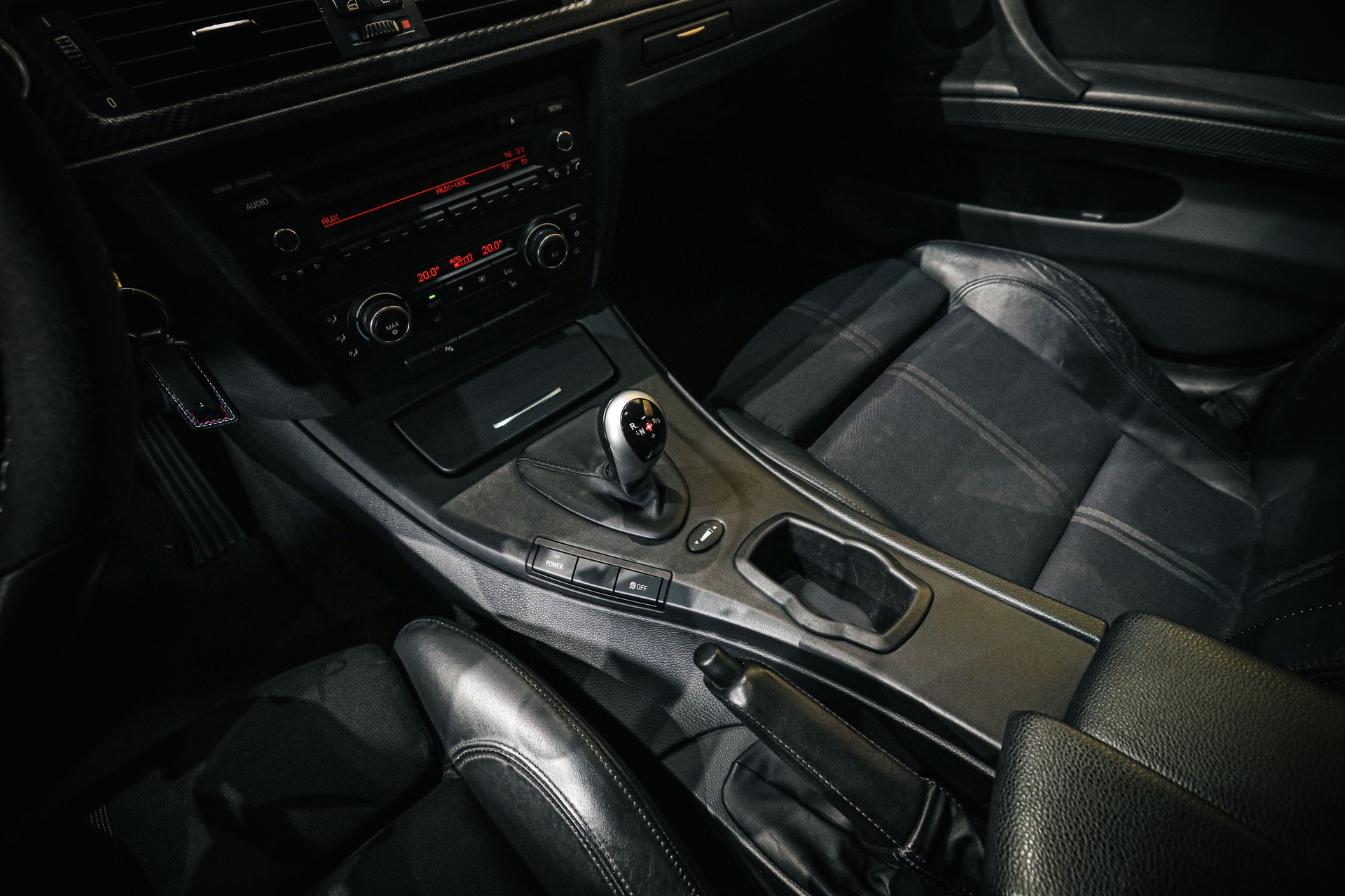 BMW M3 E90 Sedan DSG (S65)-image-13