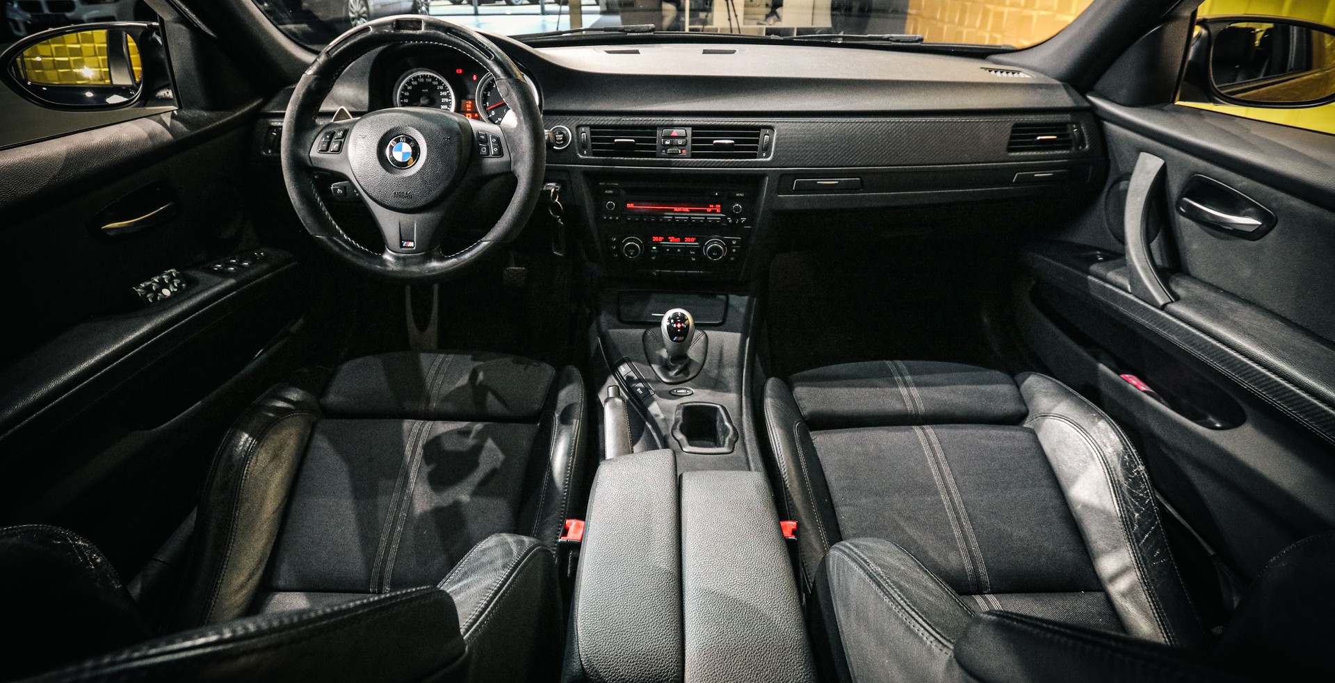 BMW M3 E90 Sedan DSG (S65)-image-11