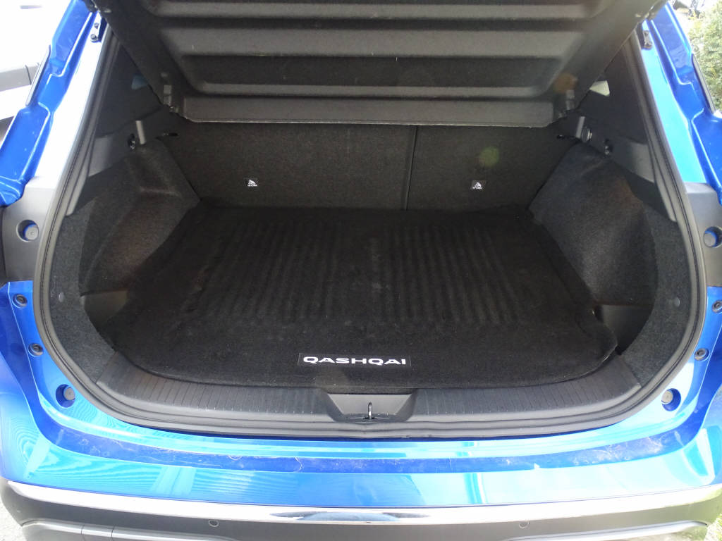 NISSAN Qashqai 1.5 VC-T N-Connecta-image-6