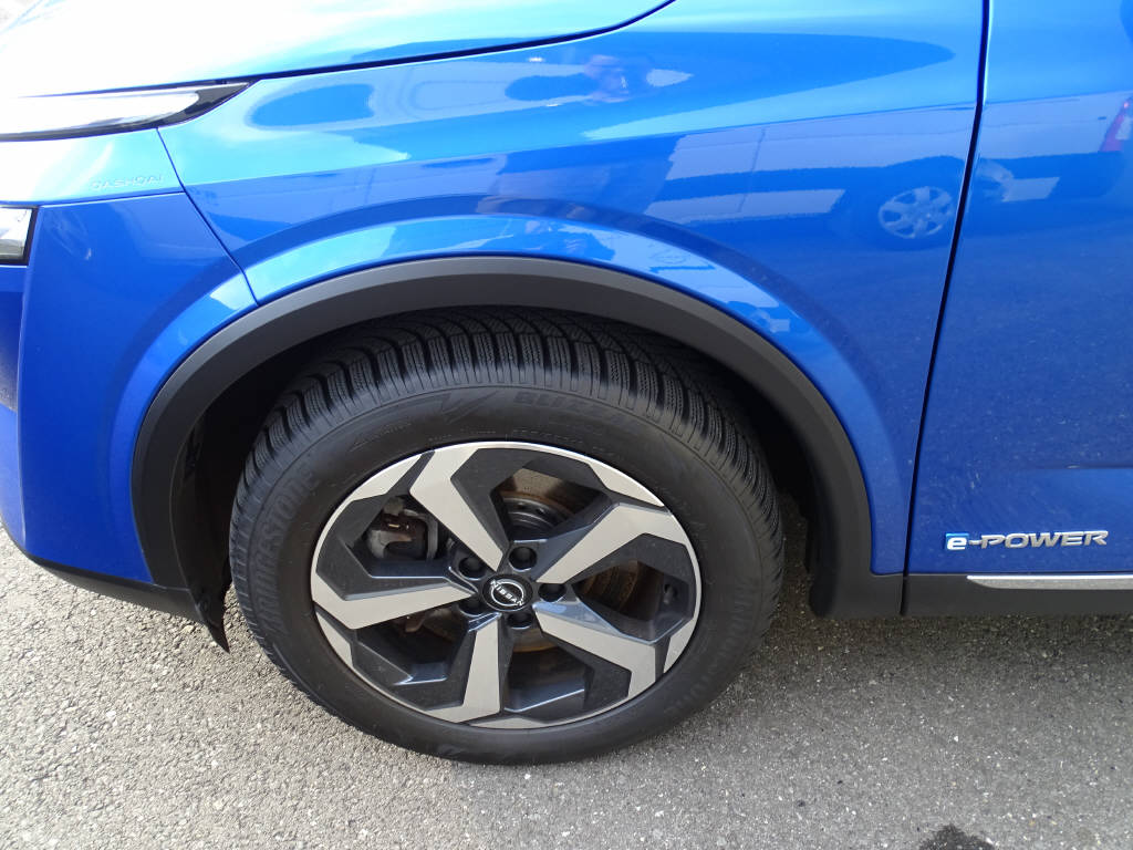 NISSAN Qashqai 1.5 VC-T N-Connecta-showroom-element-1