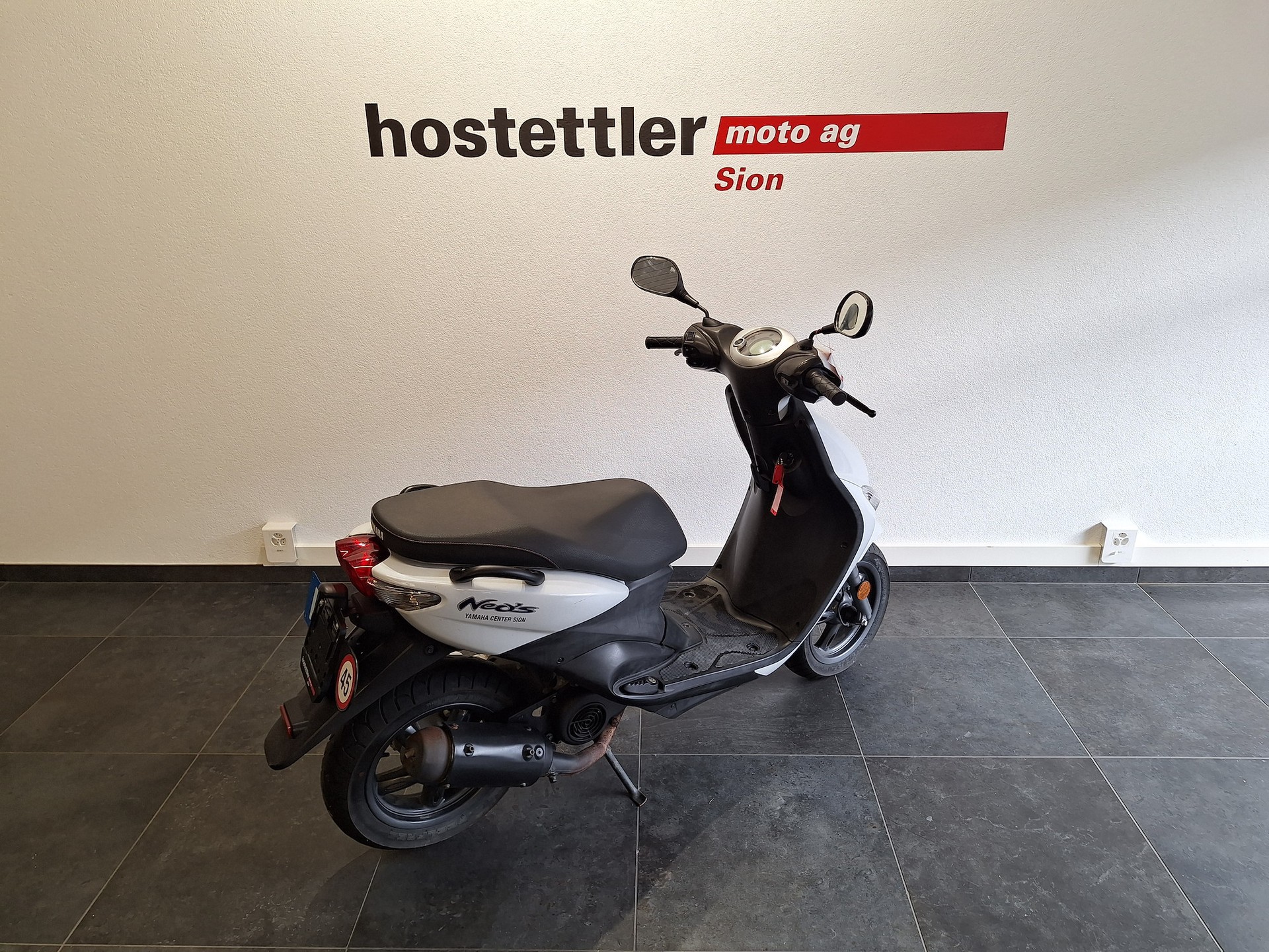 YAMAHA NEO's-showroom-element-3