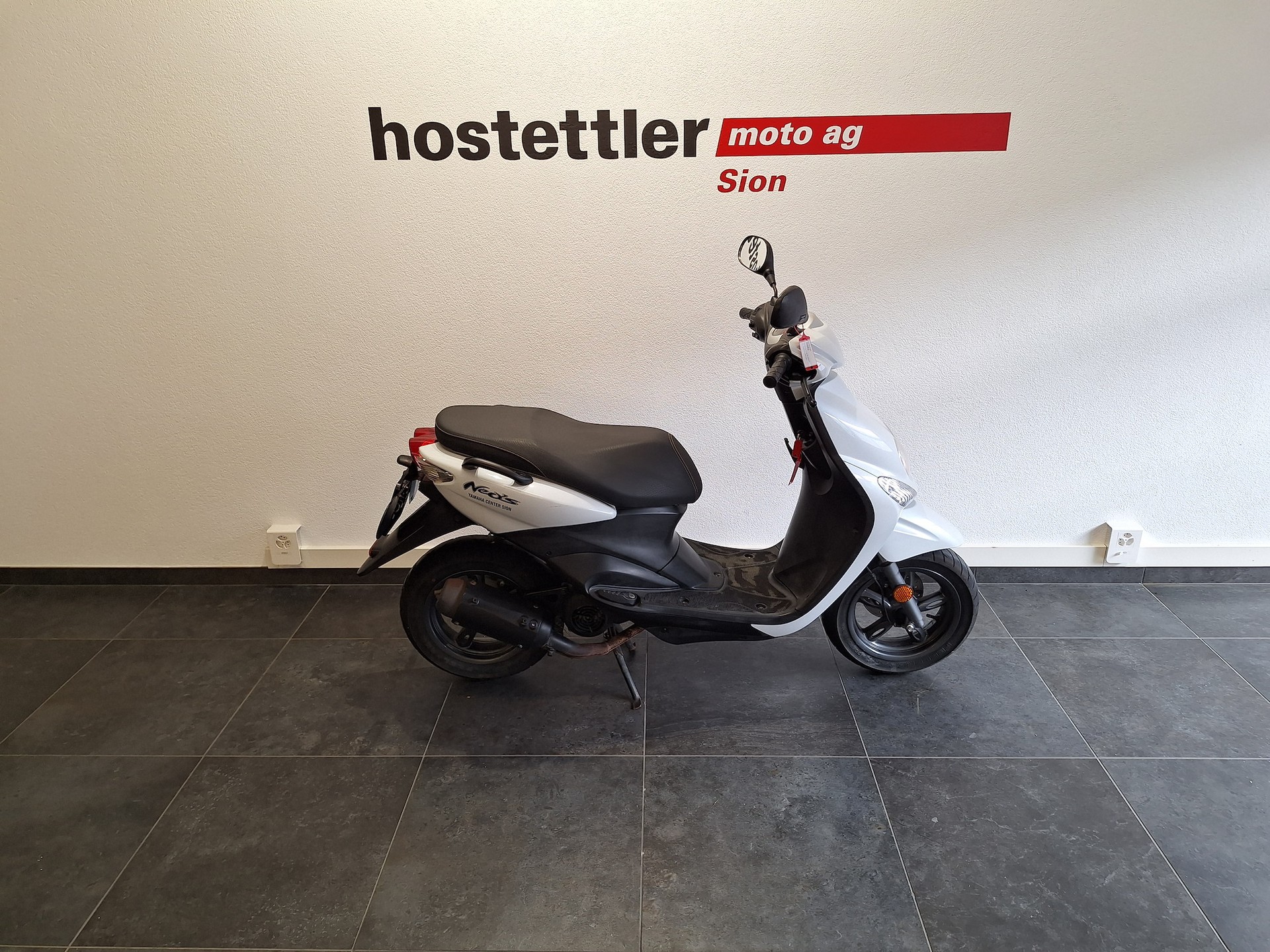 YAMAHA NEO's-showroom-element-2