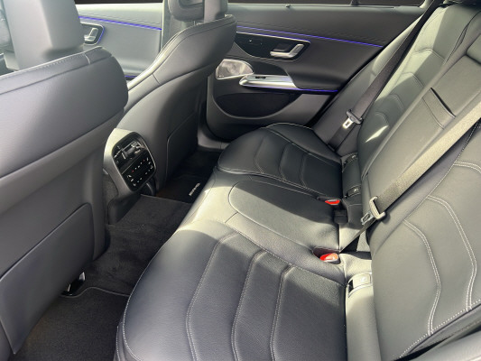 MERCEDES-BENZ E 220 d T 4M 9G-Tronic-image-6