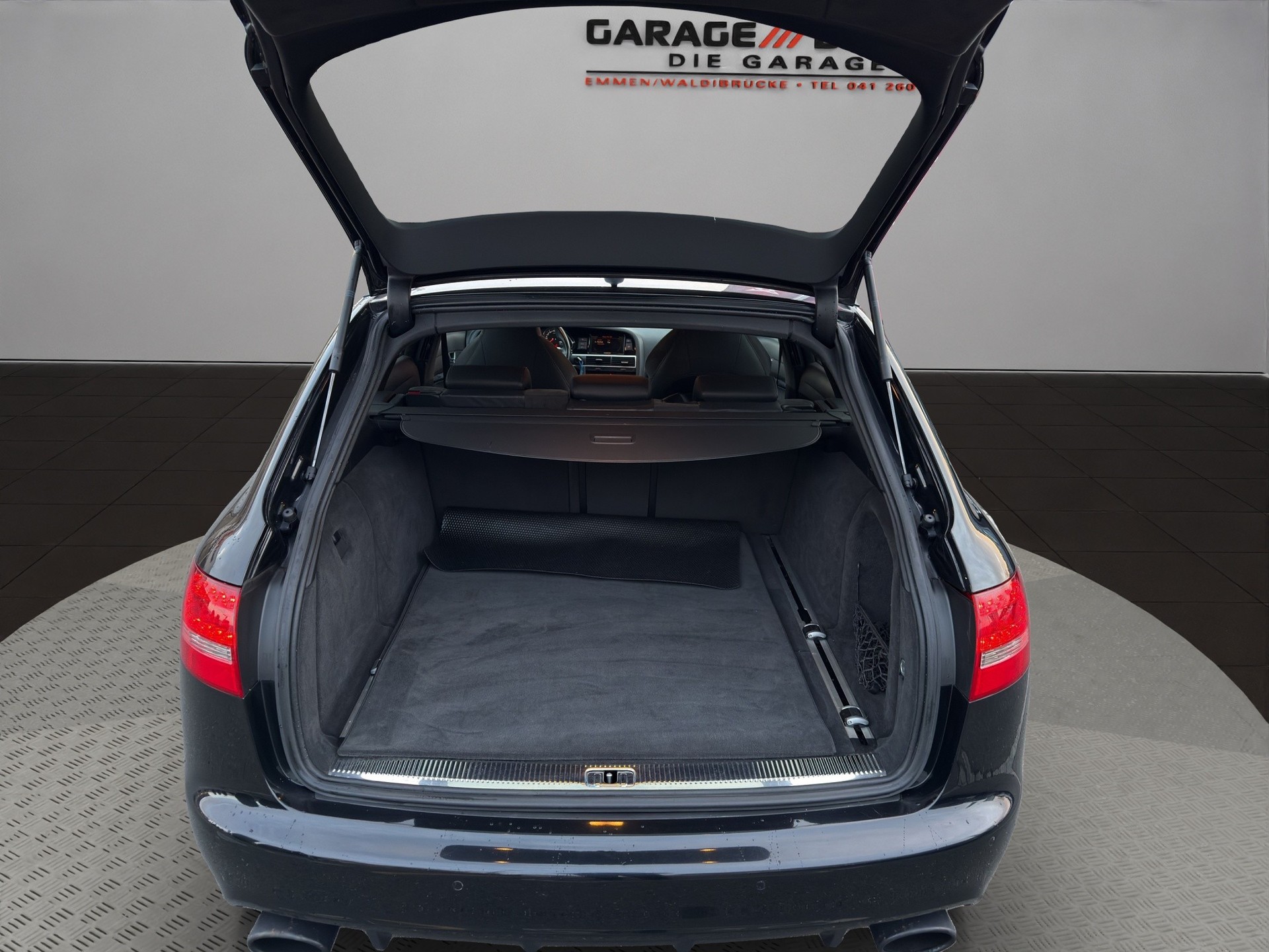 AUDI RS6 Avant 5.0 TFSI V10 quattro tiptronic-image-8