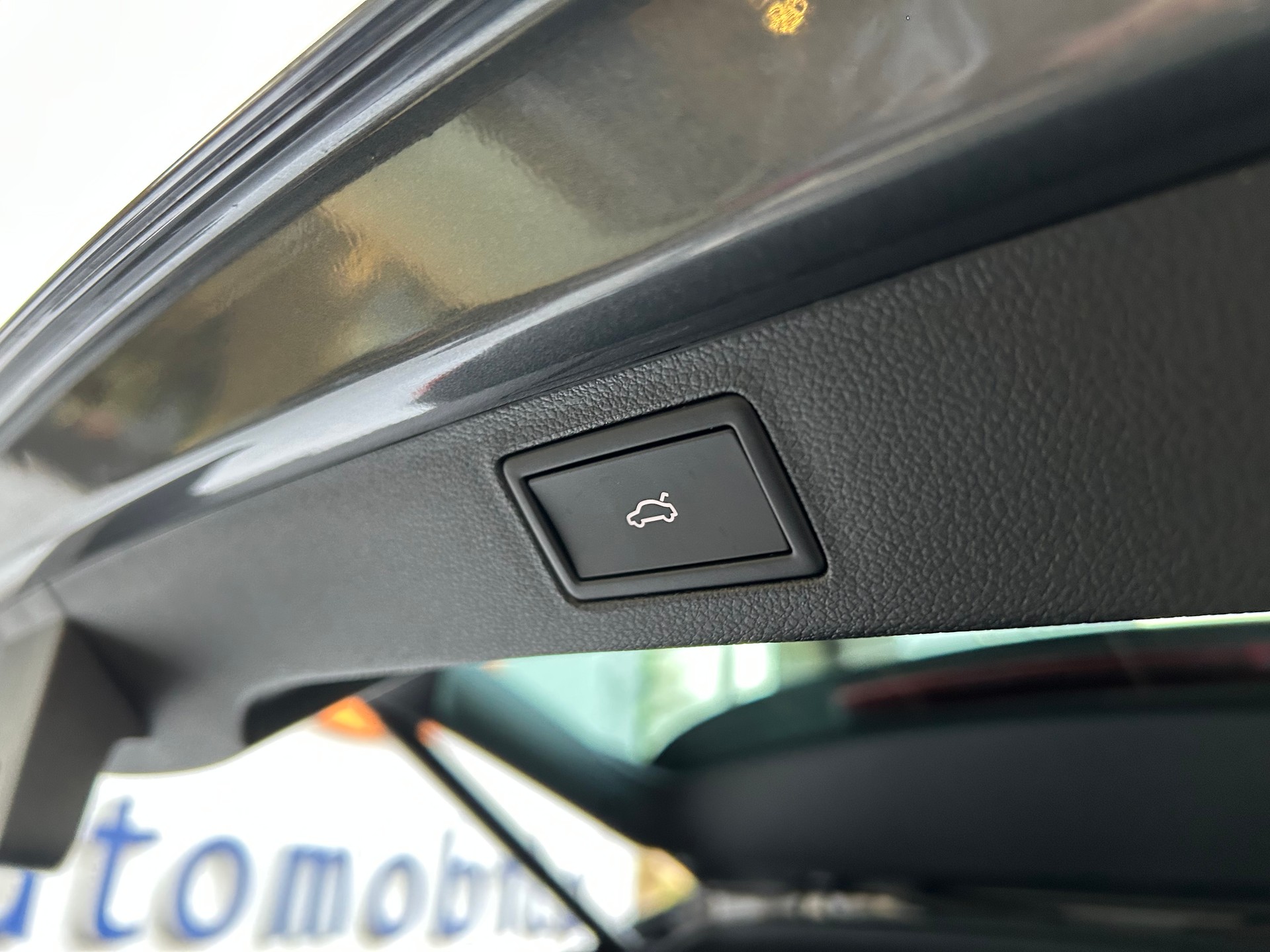 SKODA Kamiq 1.0 TSI Monte Carlo DSG-image-5