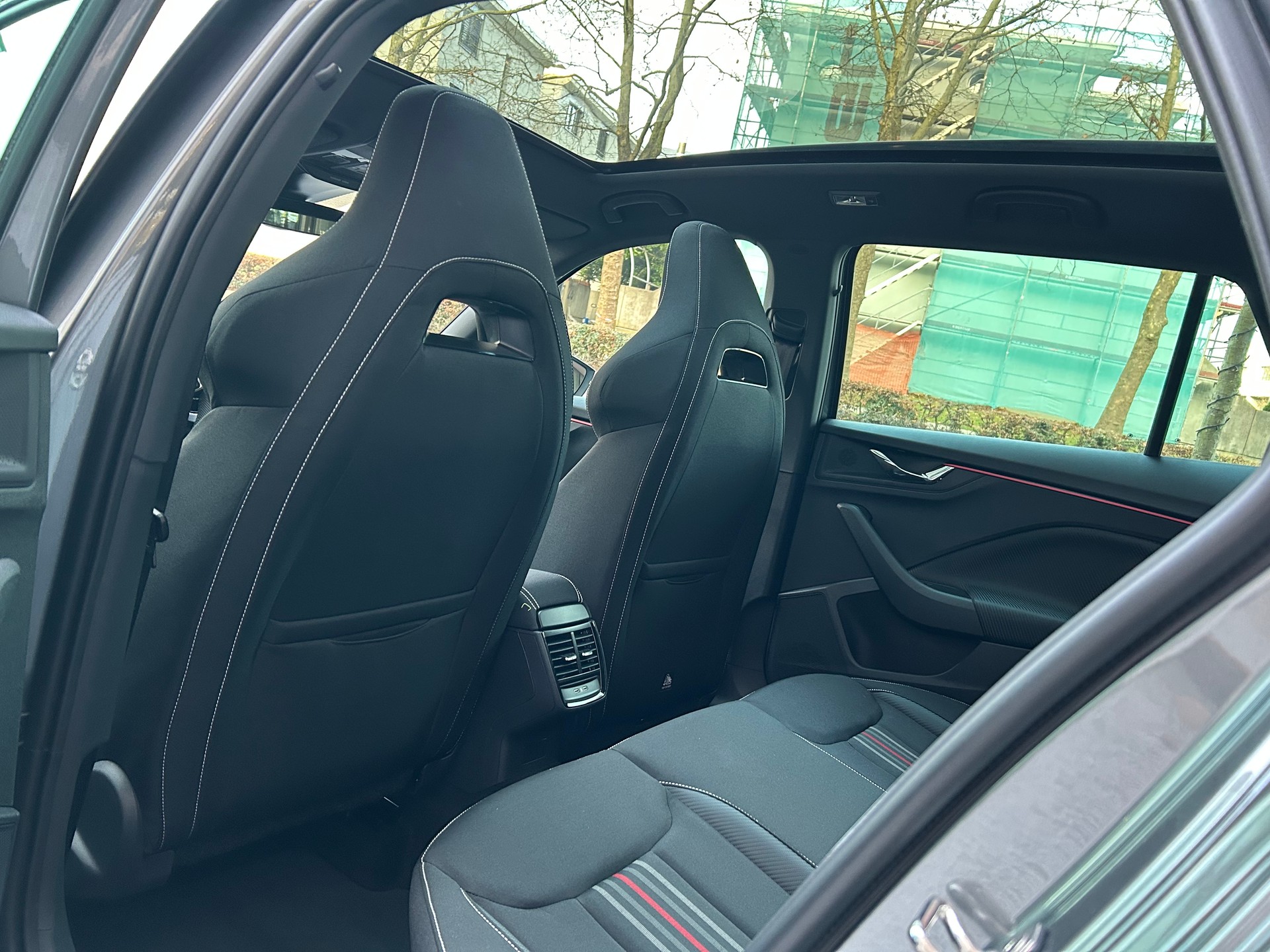SKODA Kamiq 1.0 TSI Monte Carlo DSG-image-7