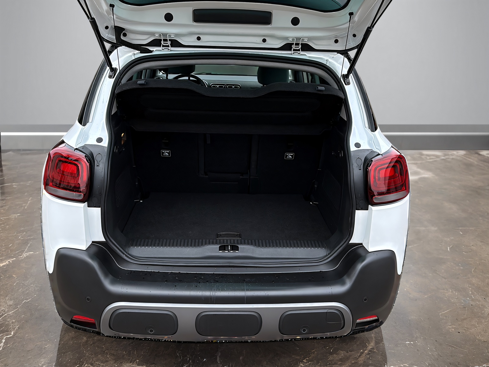 CITROEN C3 Aircross 1.2 PureTech 130 Swiss Edition-image-6