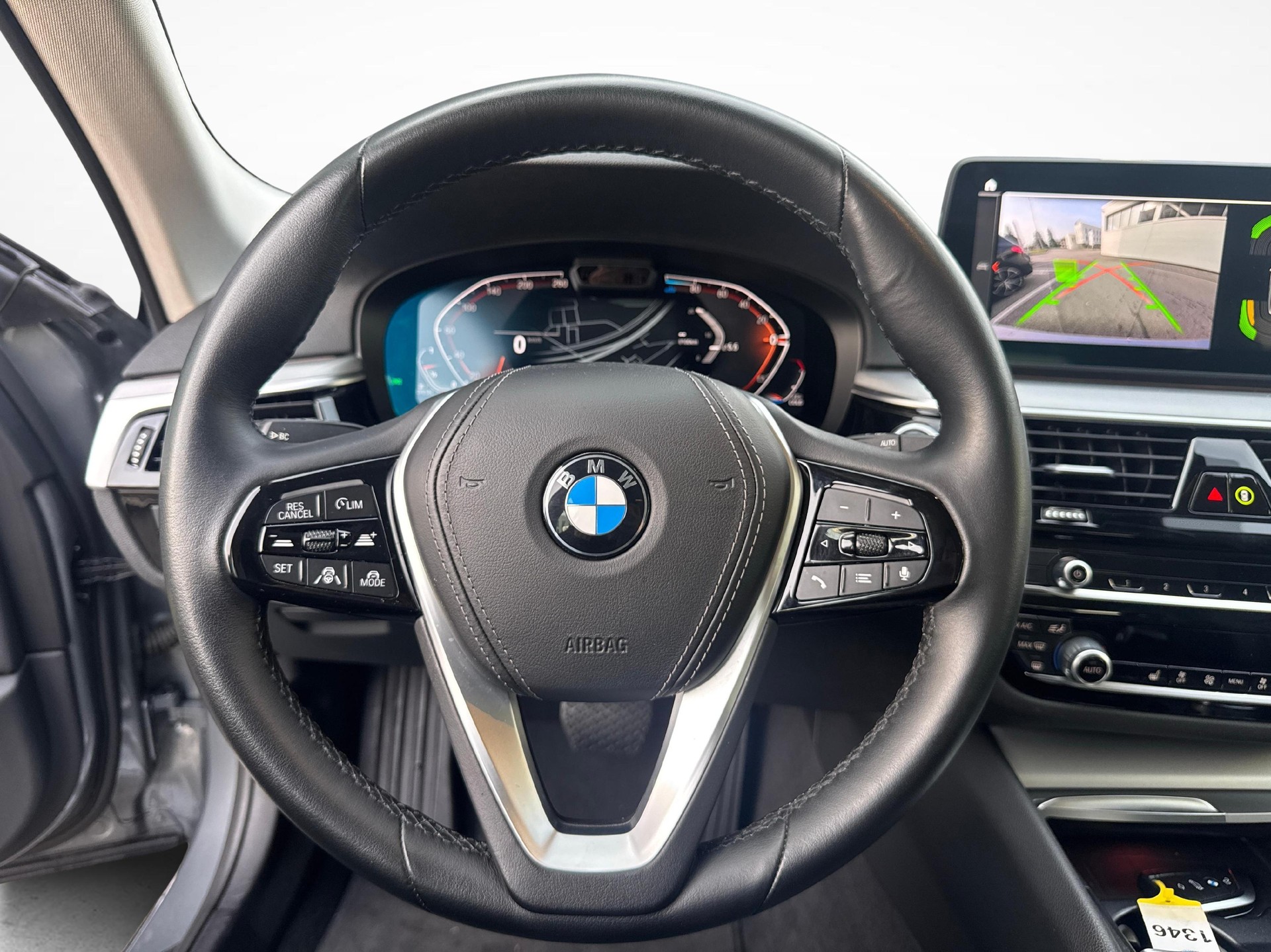 BMW 520d xDrive Touring-image-20