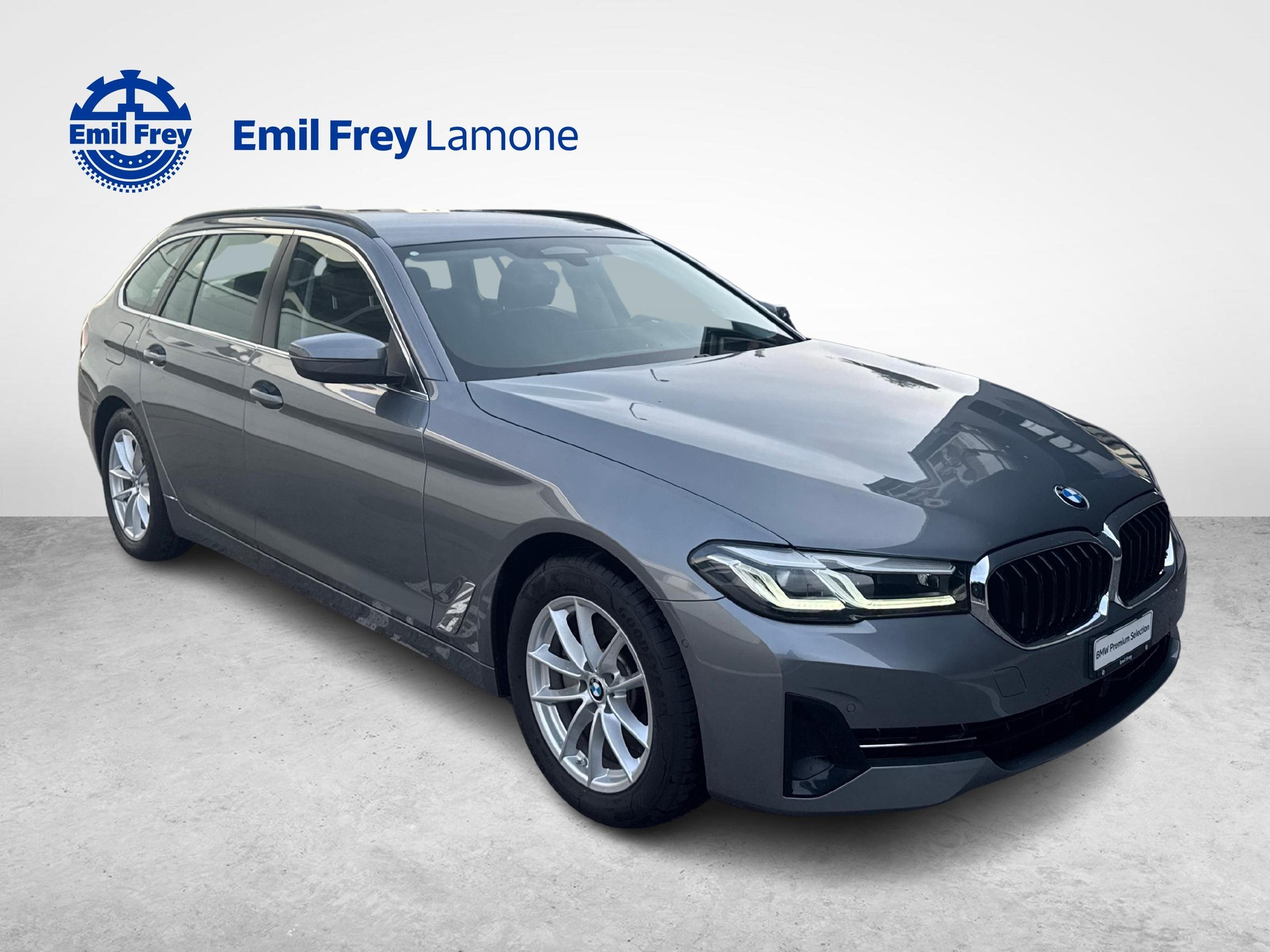 BMW 520d xDrive Touring-image-7