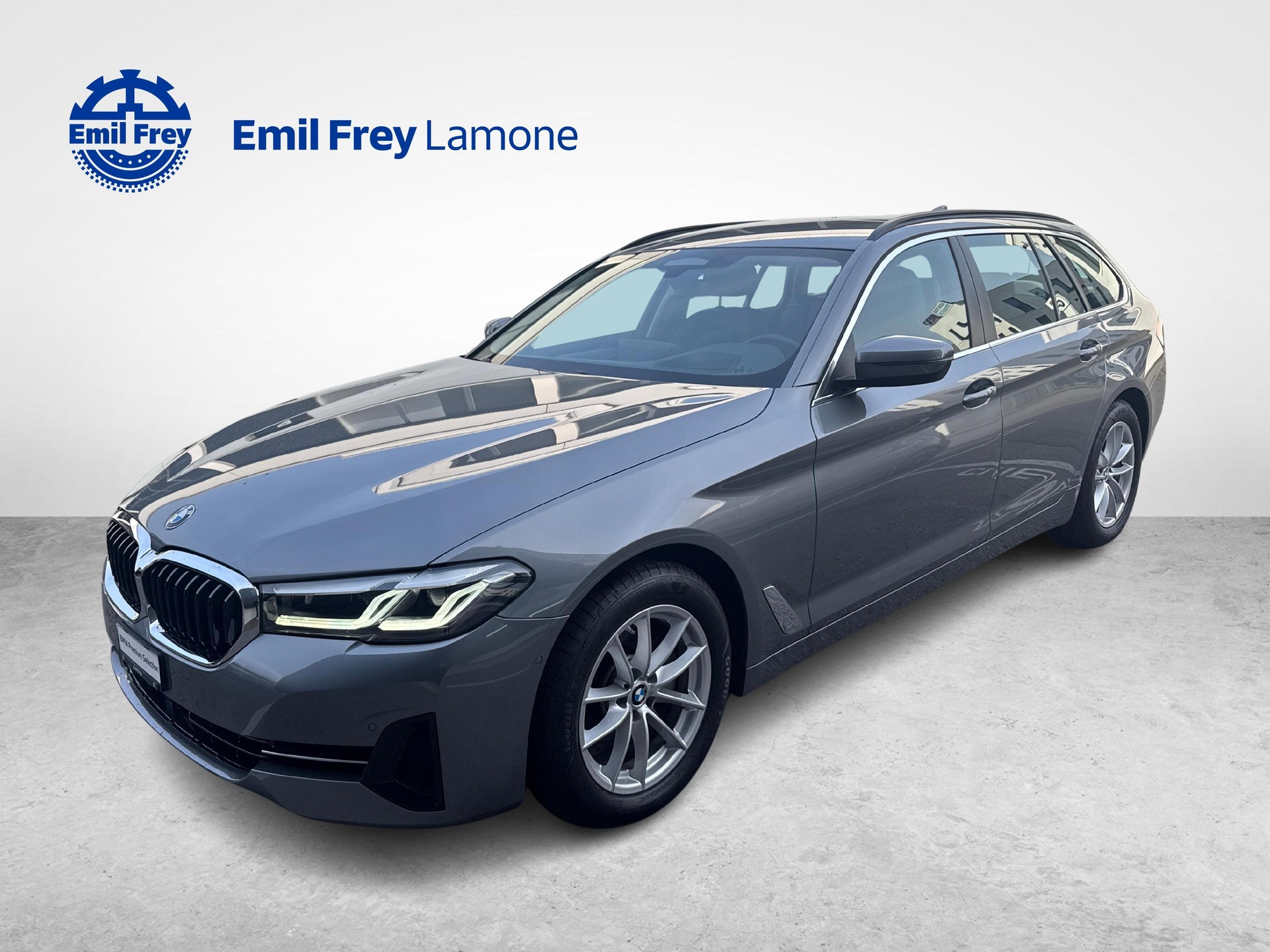 BMW 520d xDrive Touring-image-0
