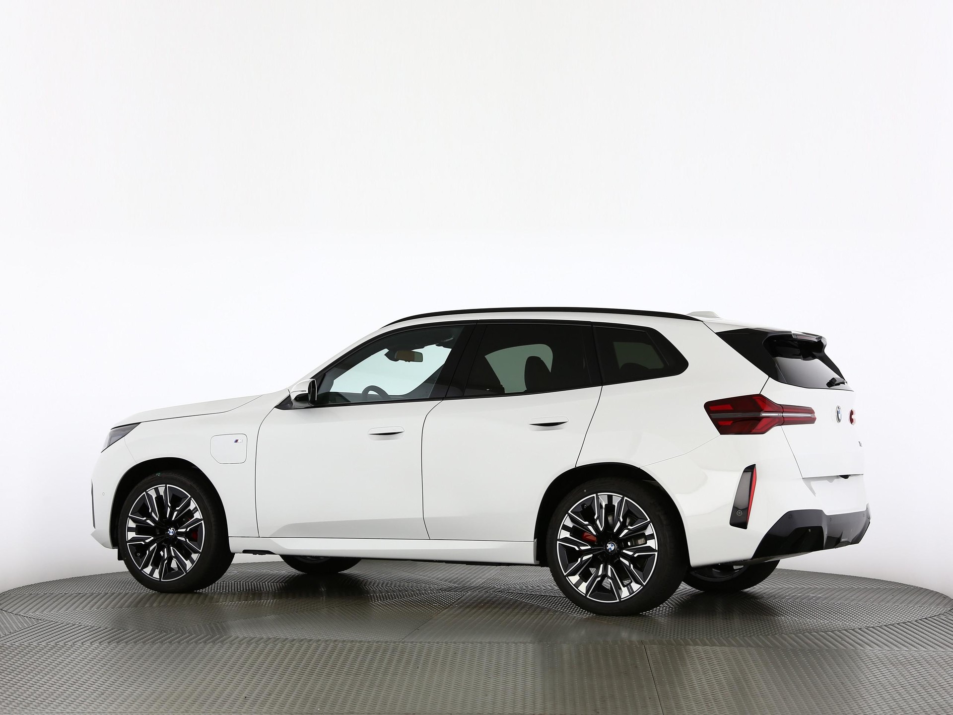 BMW X3 30e xDrive-image-13