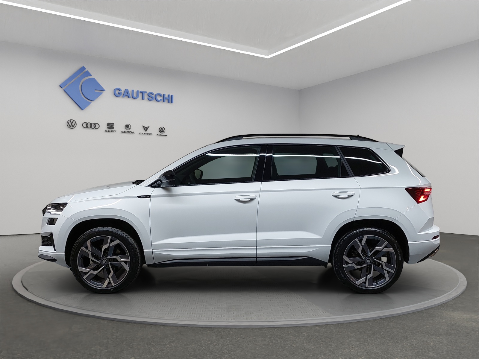SKODA Karoq 2.0 TSI SportLine 4x4 DSG-image-1