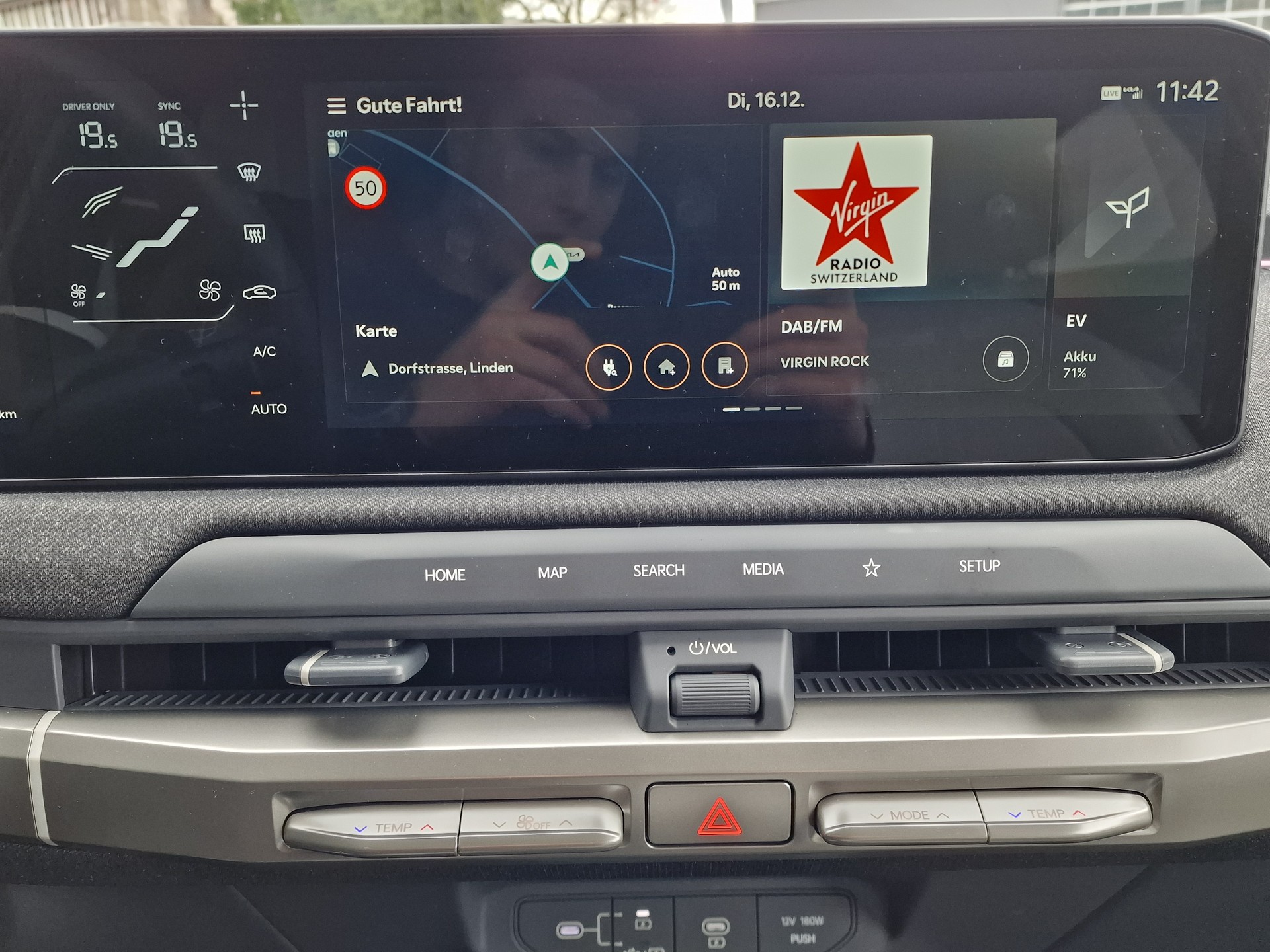 KIA EV3 81,4 kWh GT-Line-image-11
