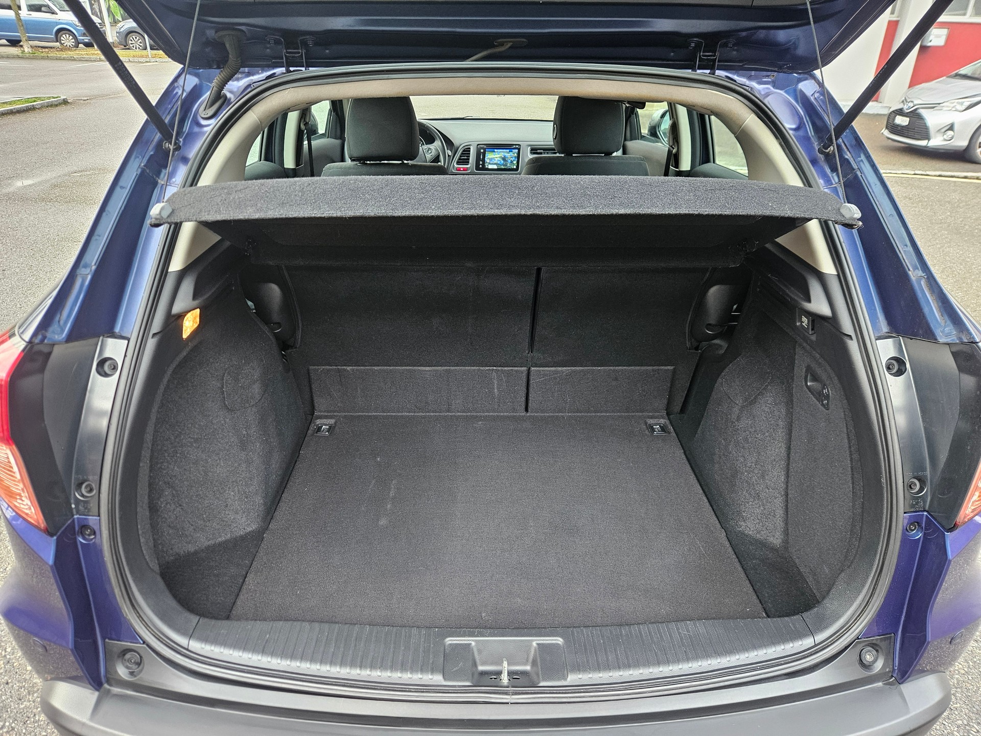 HONDA HR-V 1.5i-VTEC Elegance-image-4