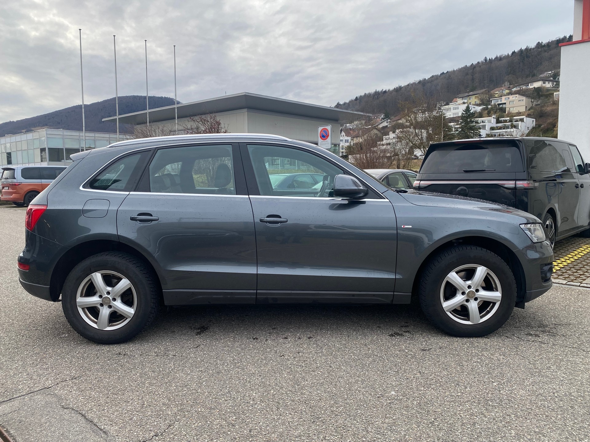 AUDI Q5 2.0 TFSI quattro S-tronic-image-7