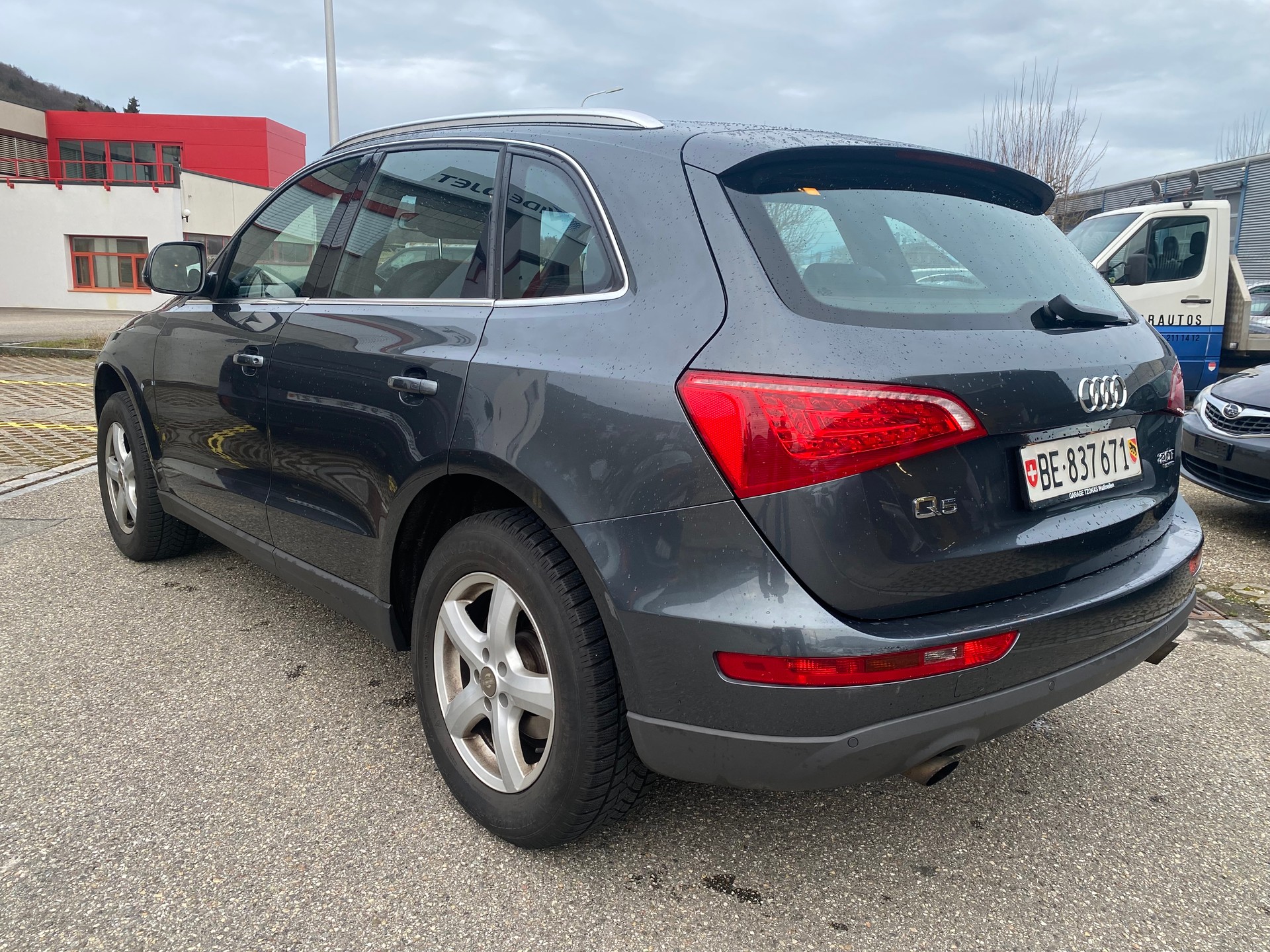 AUDI Q5 2.0 TFSI quattro S-tronic-image-3