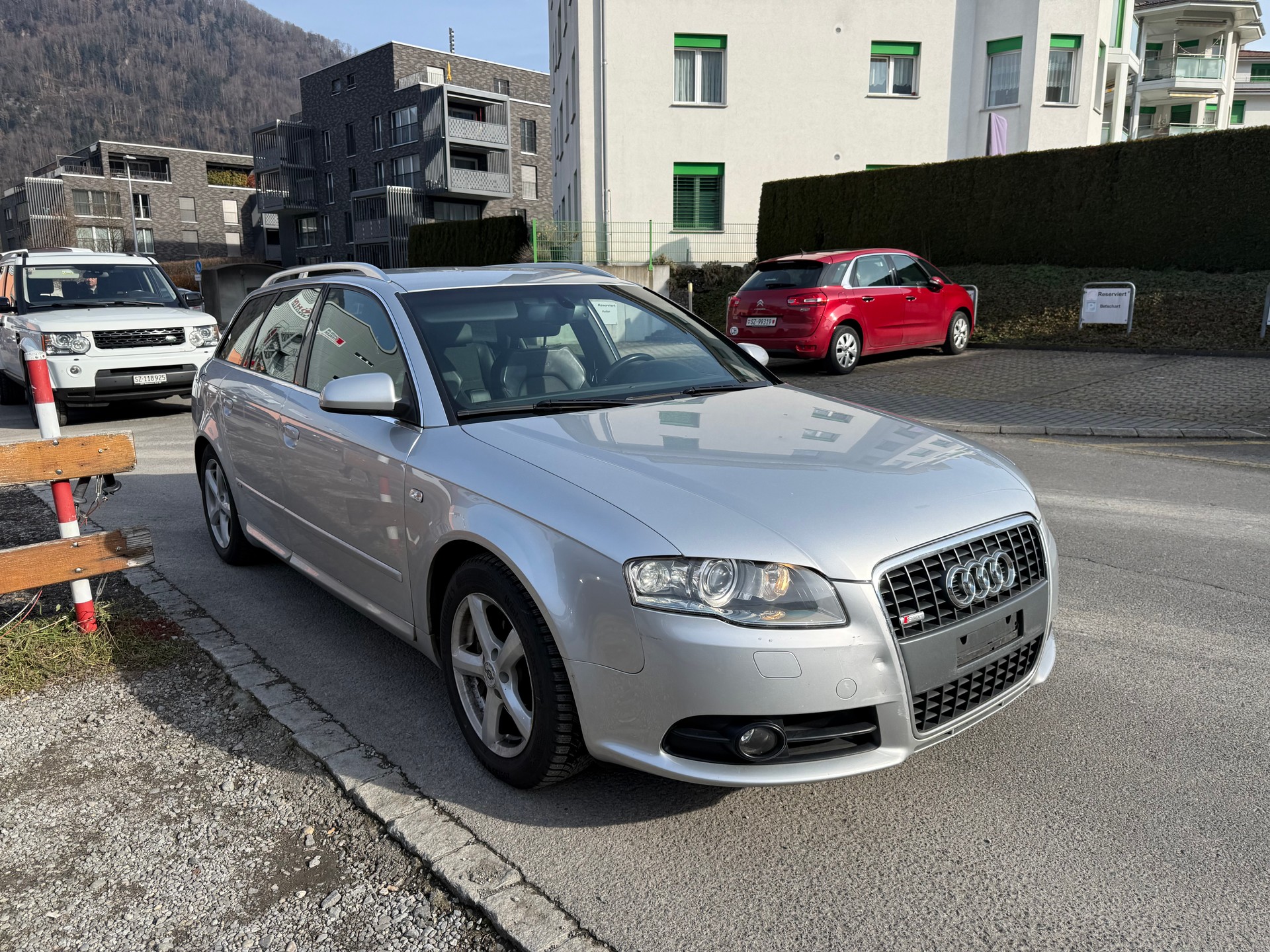 AUDI A4 Avant 2.0 Turbo FSI quattro-image-0