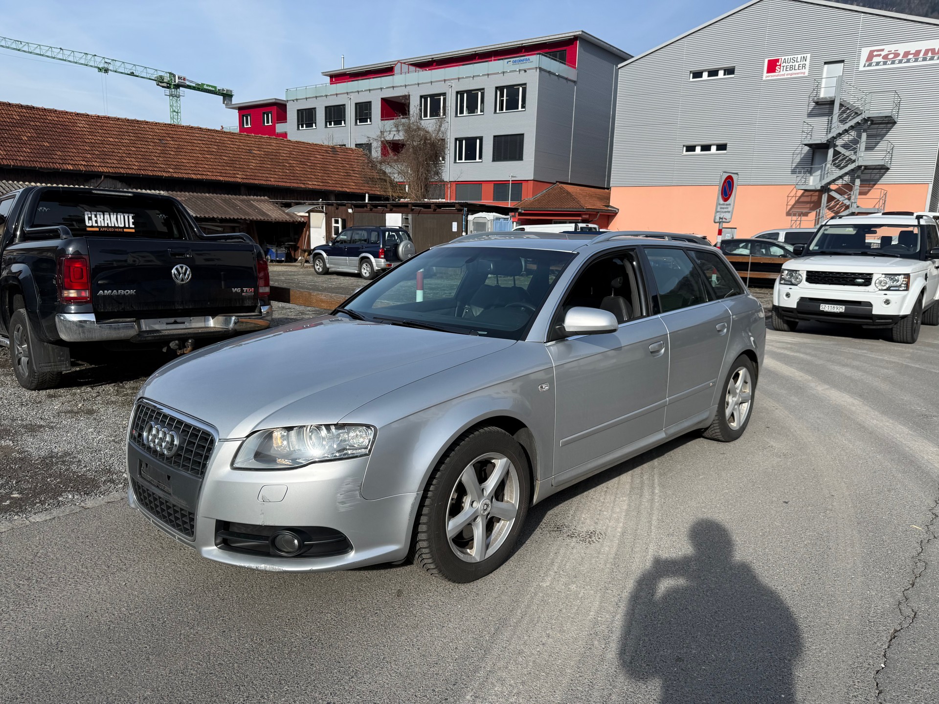 AUDI A4 Avant 2.0 Turbo FSI quattro-image-1