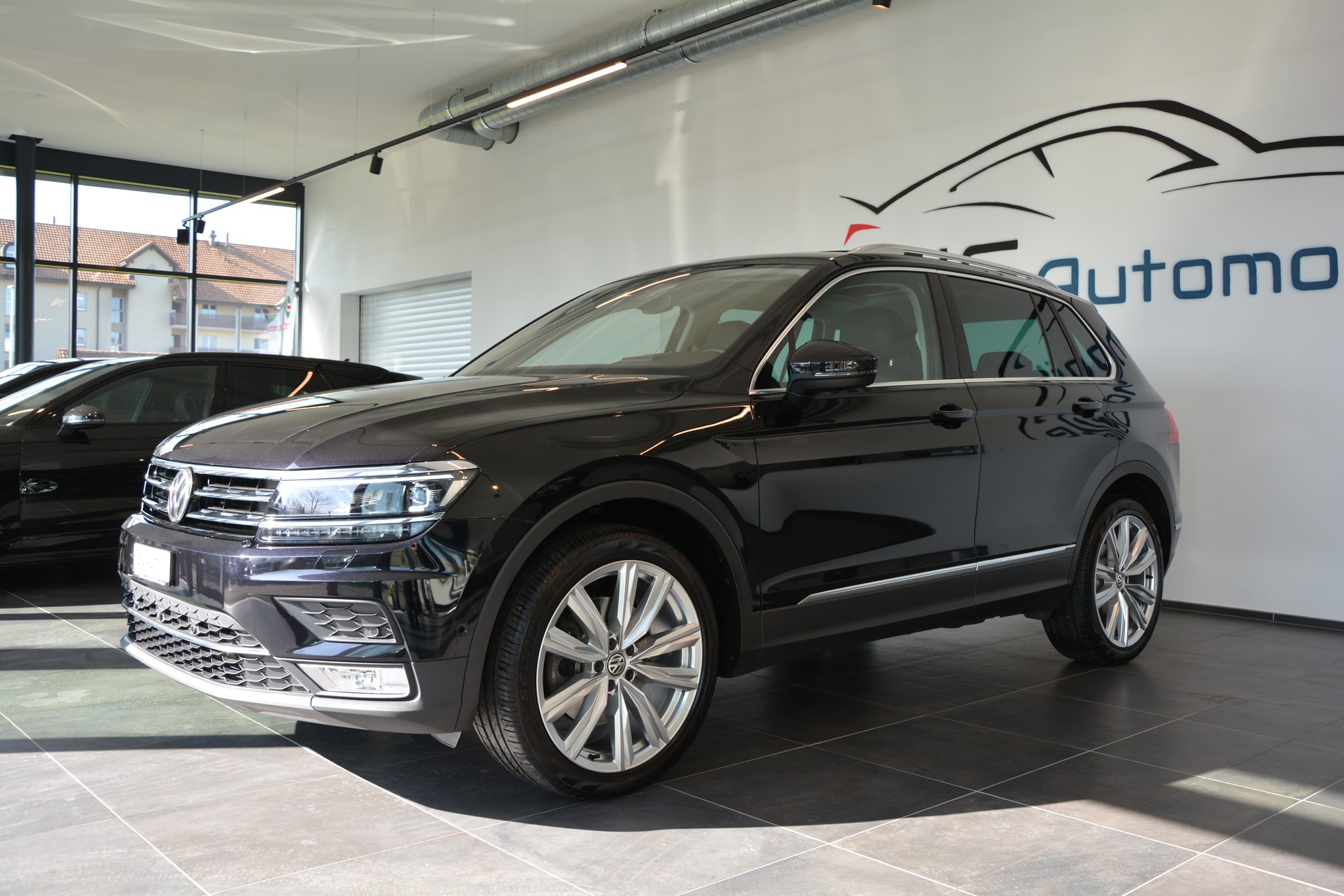 VW Tiguan 2.0TSI Highline 4Motion DSG-image-1