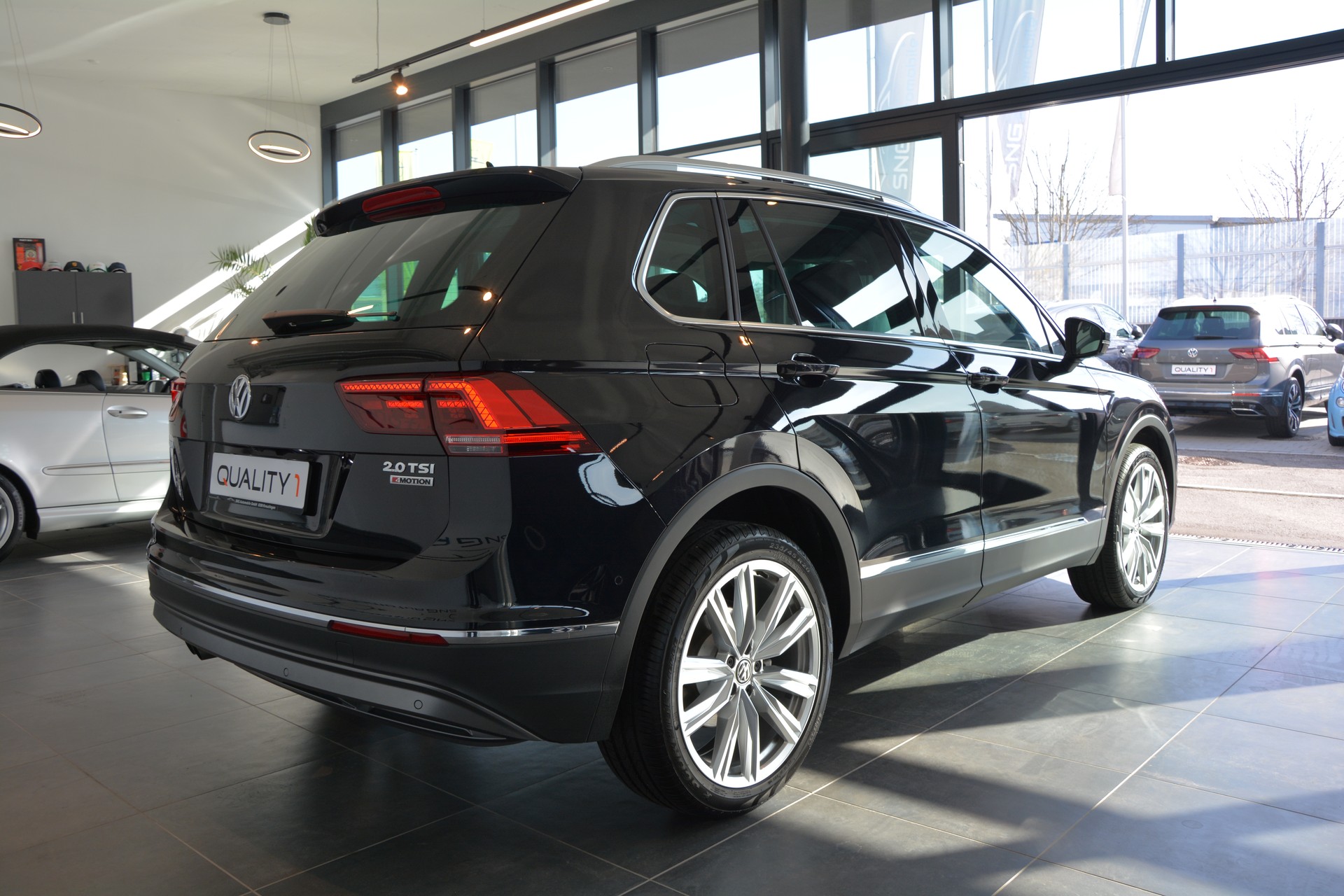VW Tiguan 2.0TSI Highline 4Motion DSG-image-6