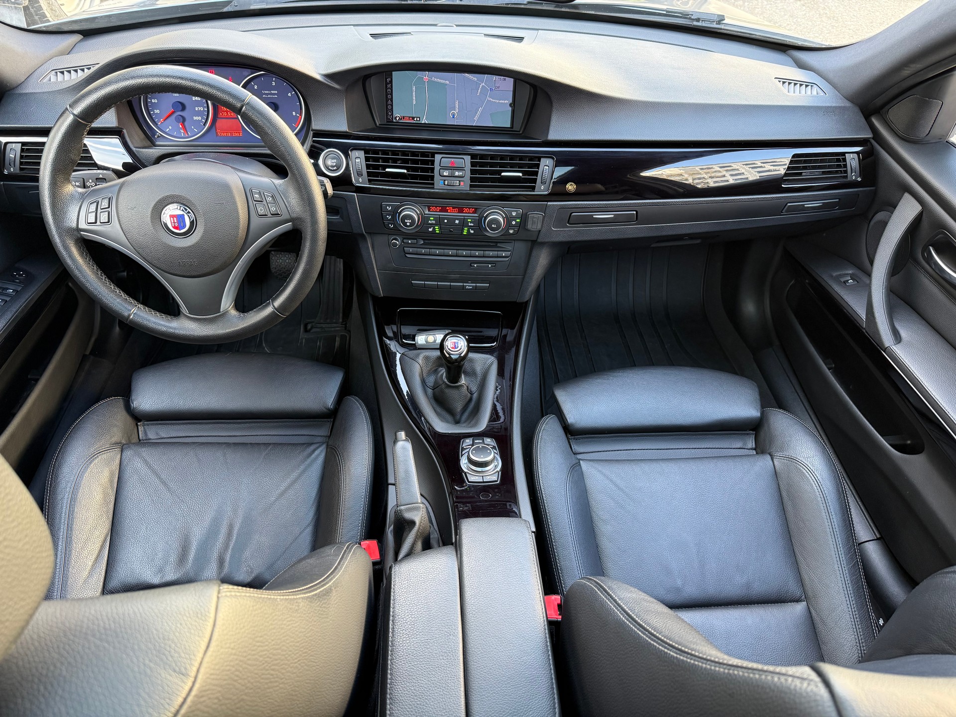 BMW-ALPINA D3 BiTurbo Touring 2.0d Facelift Panorama Dach NR.358-image-8
