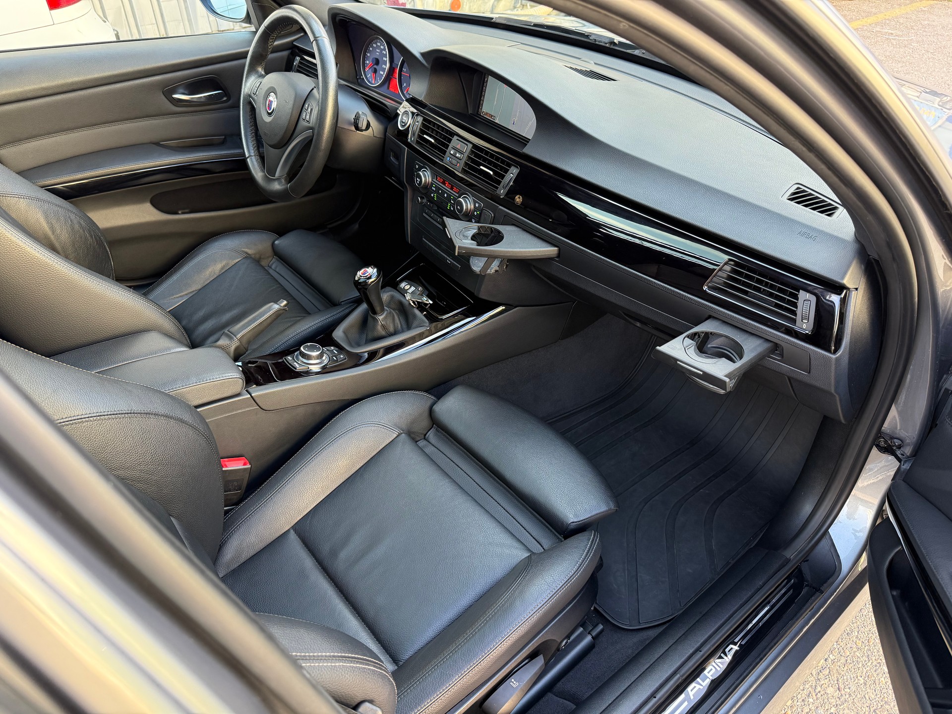 BMW-ALPINA D3 BiTurbo Touring 2.0d Facelift Panorama Dach NR.358-image-15