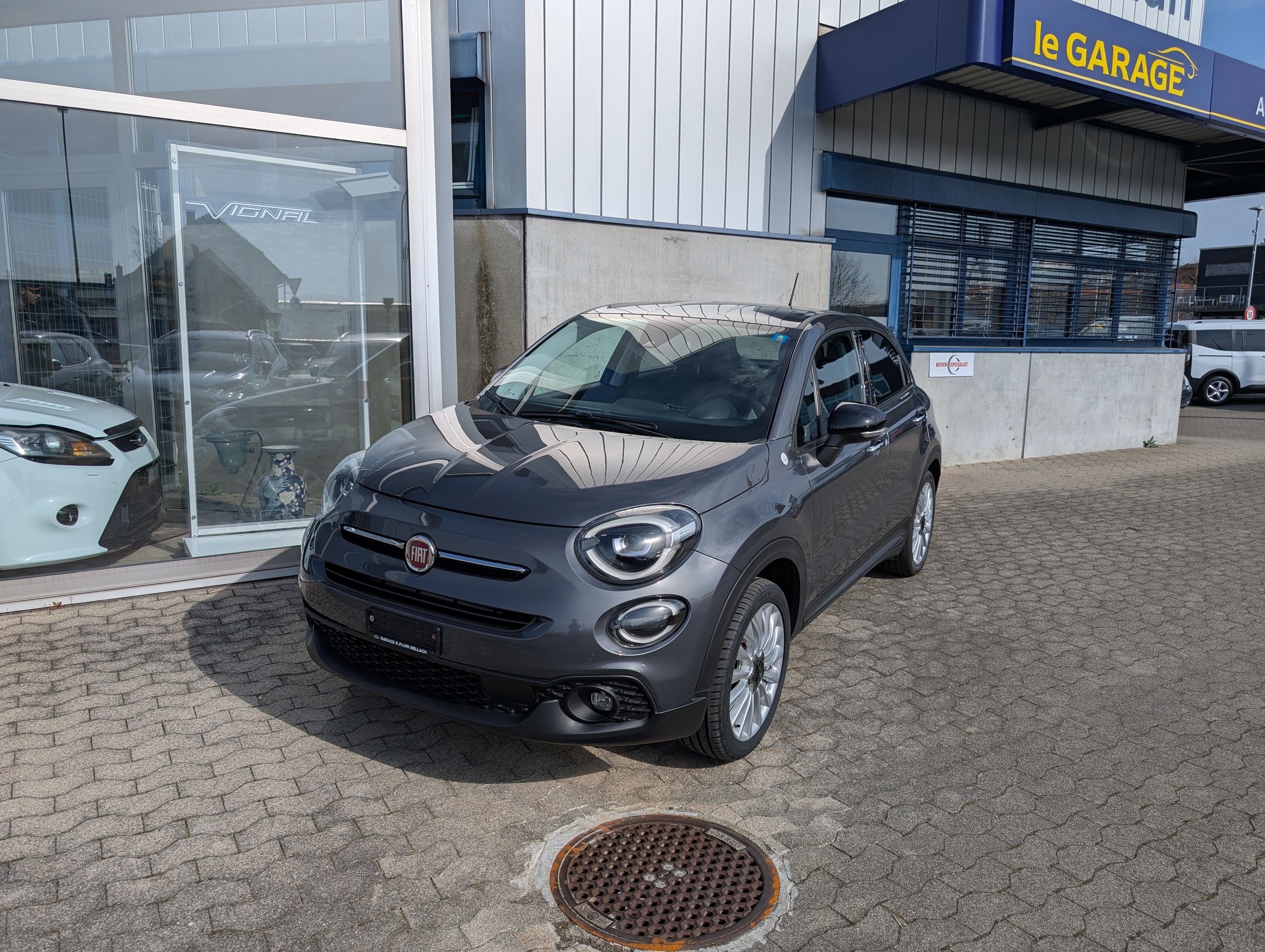 Car photo