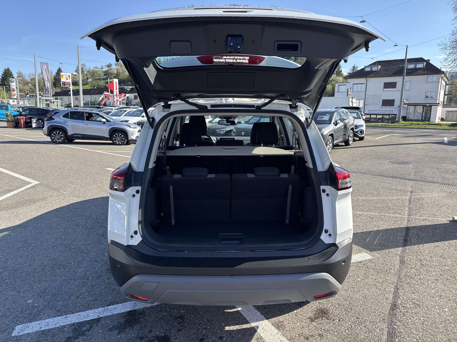NISSAN X-Trail 1.5 VC-T MHEV Acenta 7-Plätzer Automat-image-6