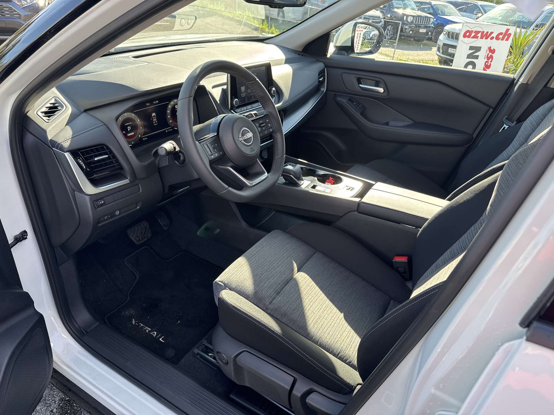 NISSAN X-Trail 1.5 VC-T MHEV Acenta 7-Plätzer Automat-image-4