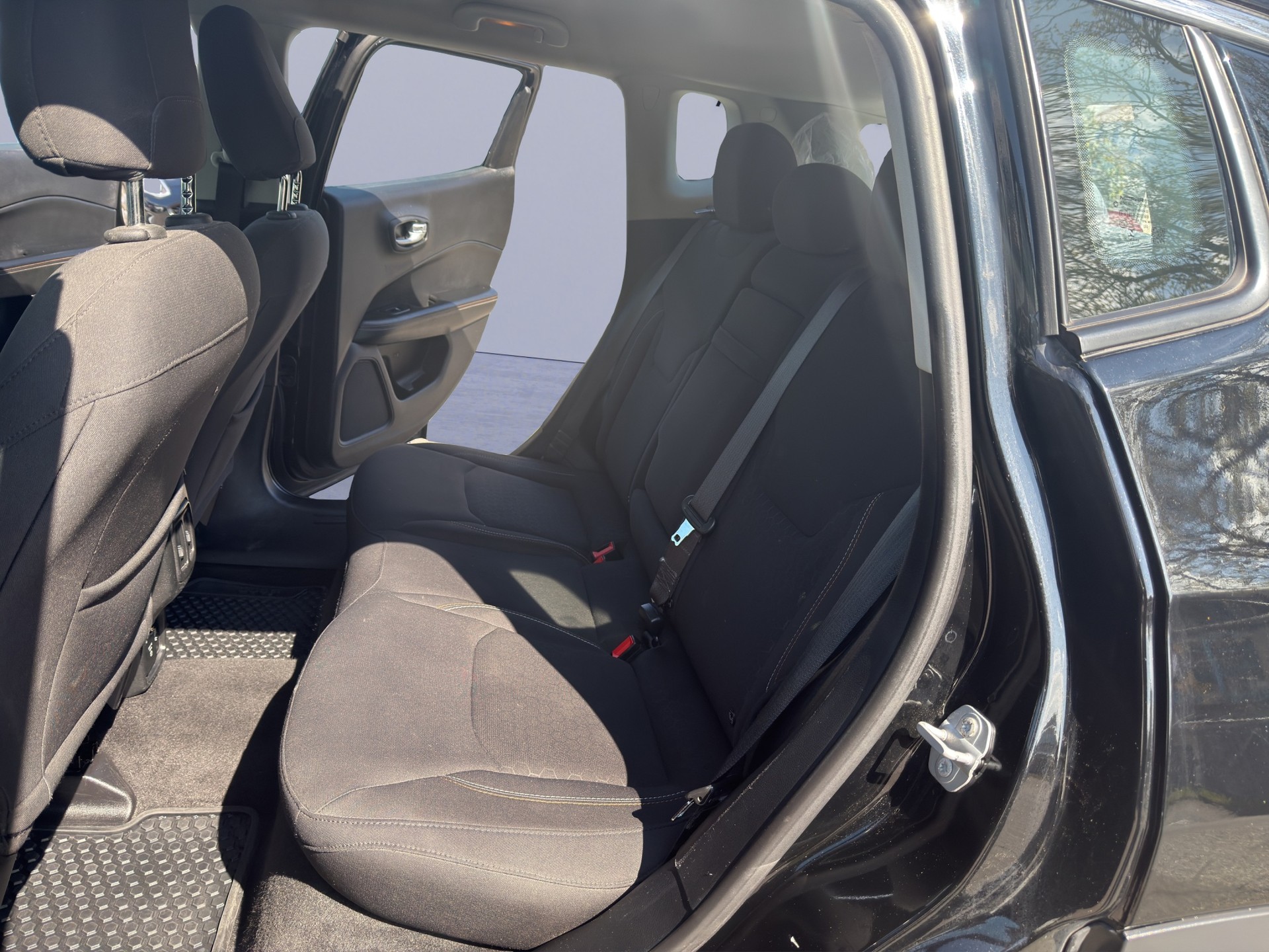 JEEP Compass 2.0CRD Longtitude AWD 9ATX-image-12