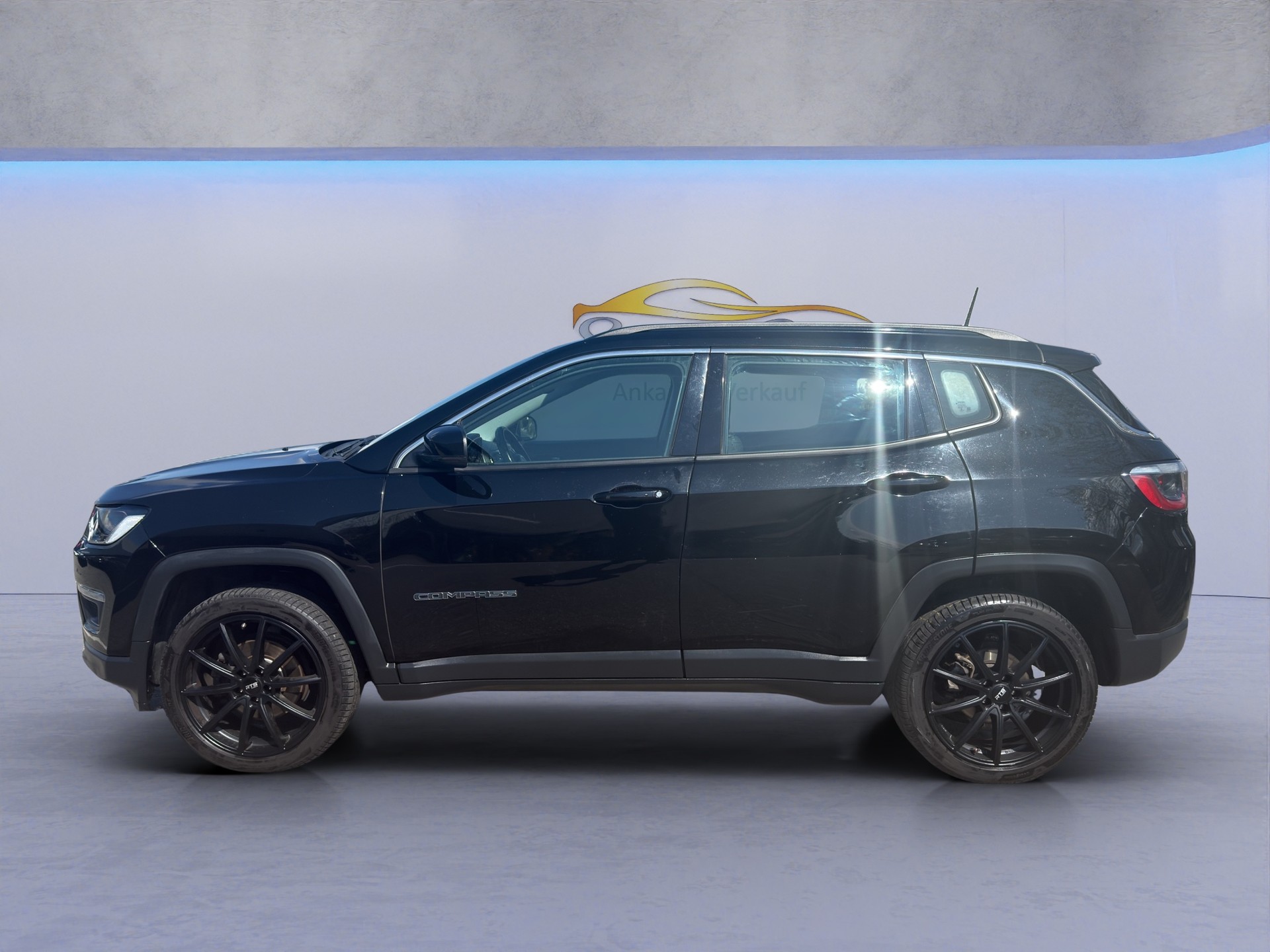 JEEP Compass 2.0CRD Longtitude AWD 9ATX-showroom-element-1