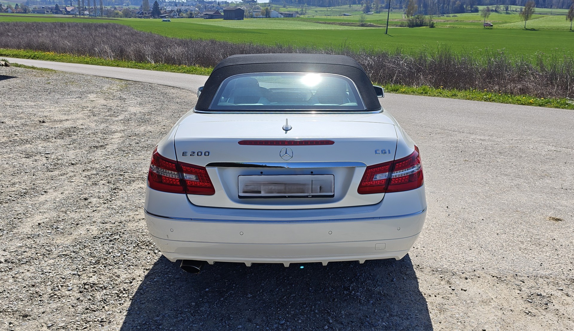 MERCEDES-BENZ E 200 CGI BlueEfficiency Automatic-image-5