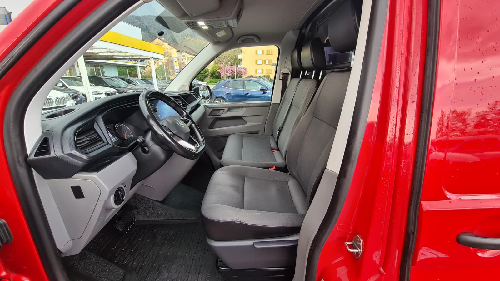 VW T6.1 2.0 TDI DSG ** Gr.Navi ** RF-Kamera ** Anh-Kupplung 2500 Kg ** Parkhilfe** 3 Plätzer **-image-12