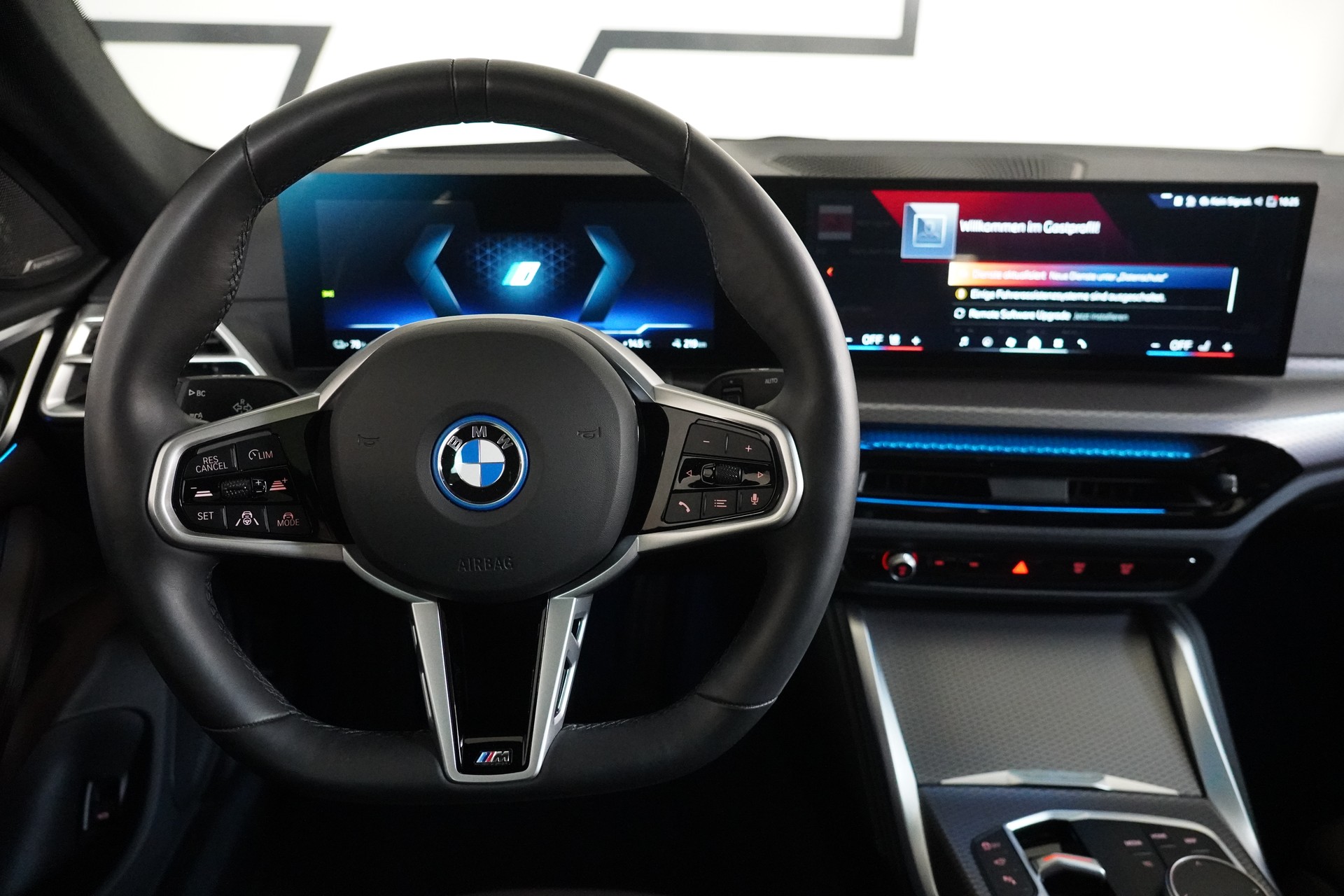 BMW i4 xDrive 40 M Sport Pro-image-21