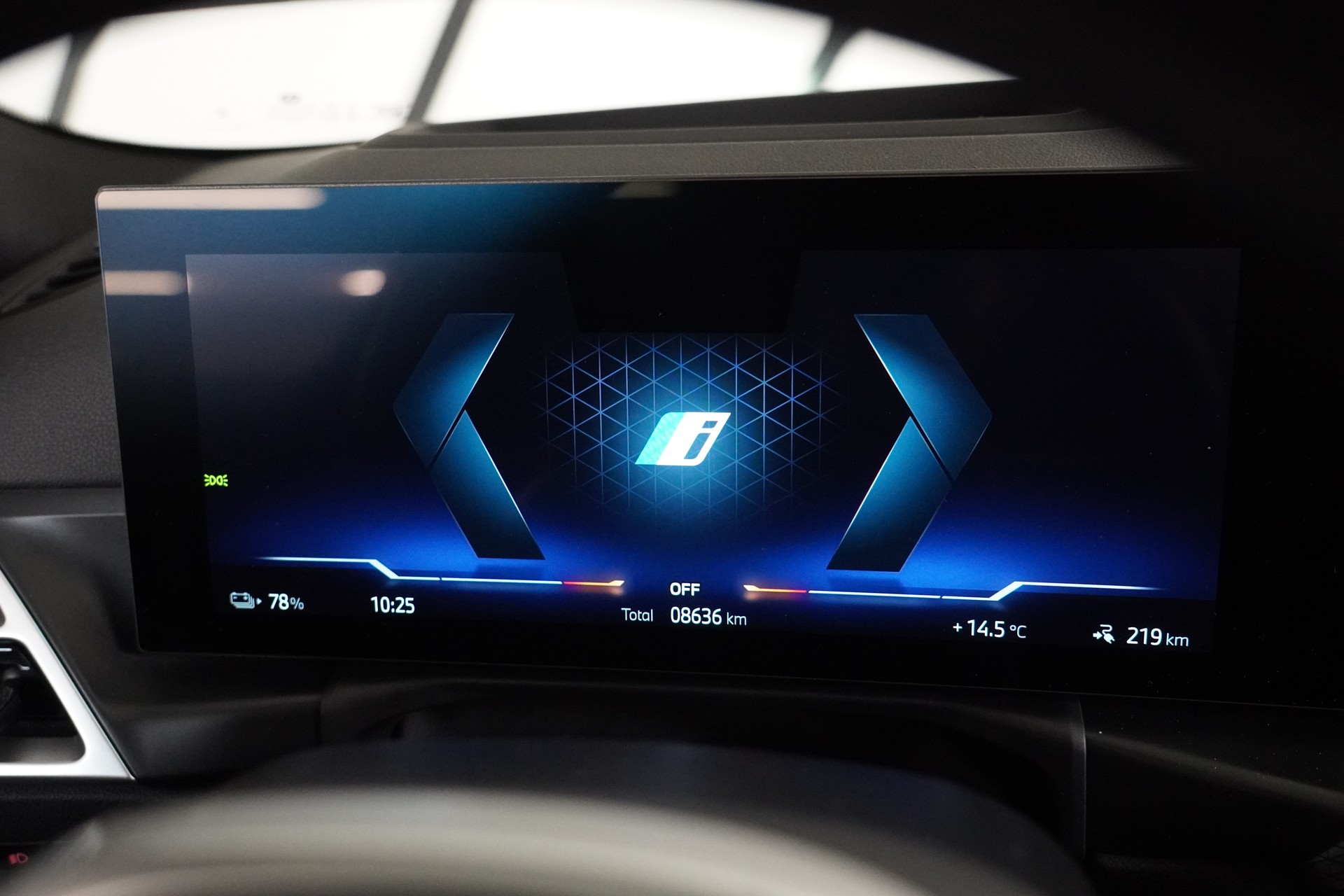 BMW i4 xDrive 40 M Sport Pro-image-22