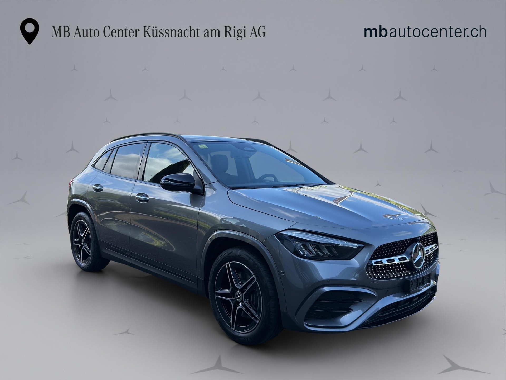 MERCEDES-BENZ GLA 250 Swiss Star AMG Line 4matic-image-8