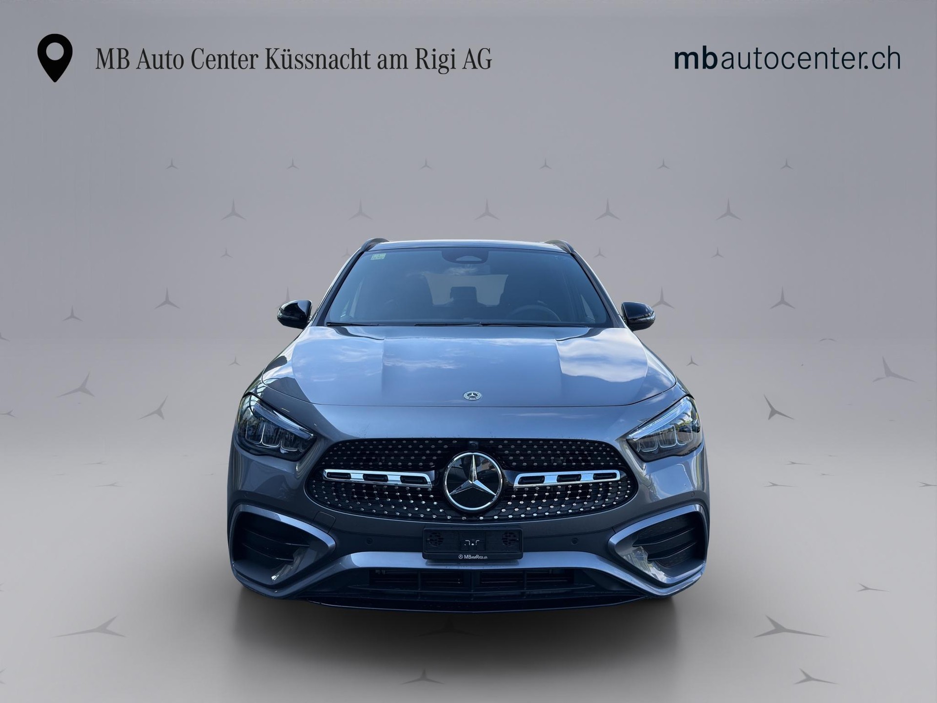 MERCEDES-BENZ GLA 250 Swiss Star AMG Line 4matic-image-1